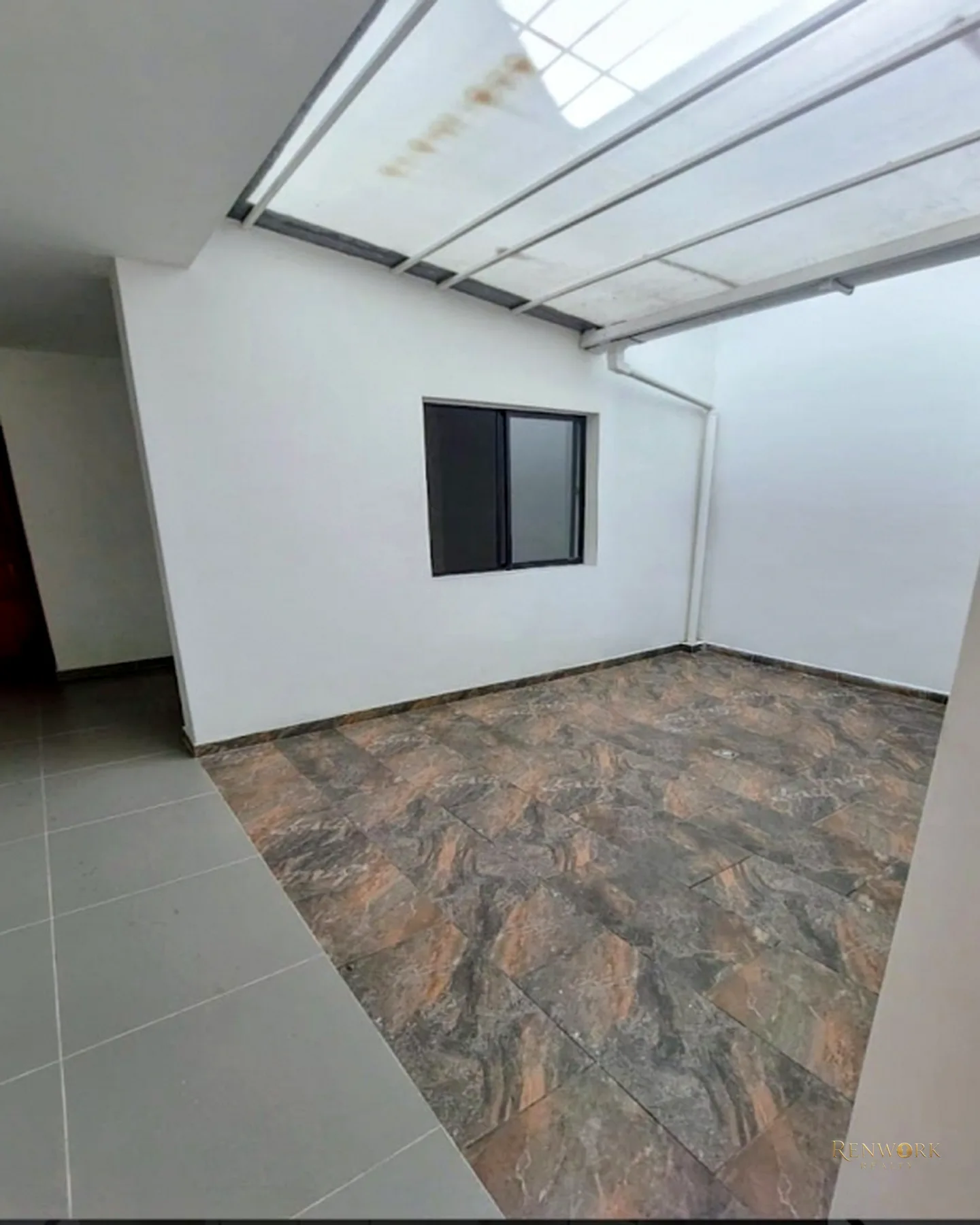 SE VENDE CASA PRIMER PISO LAURELES NOGAL · foto 3