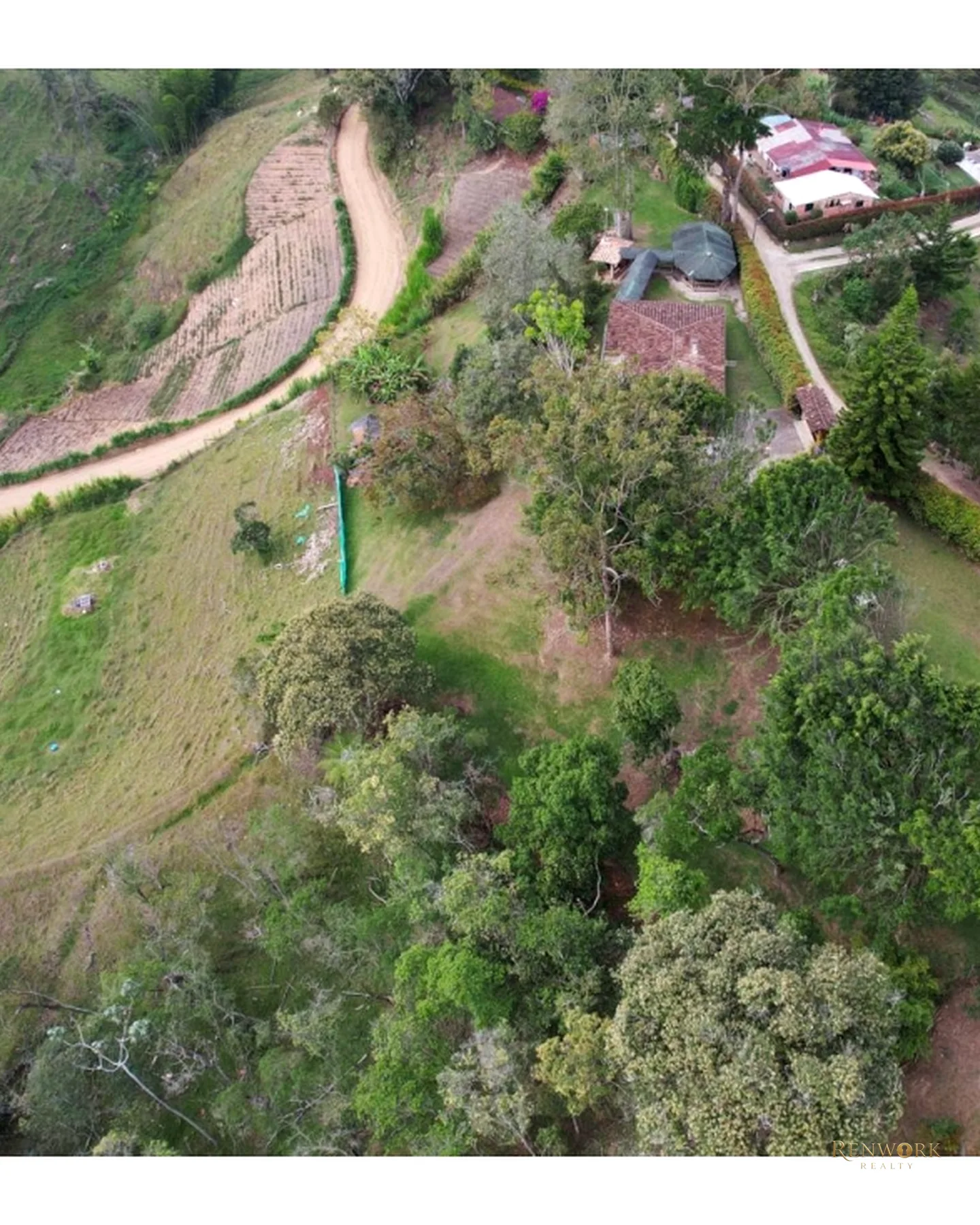 SE VENDE FINCA DE LOTEO Y DESCANSO EN MARINILLA, ANTIOQUIA · foto 8