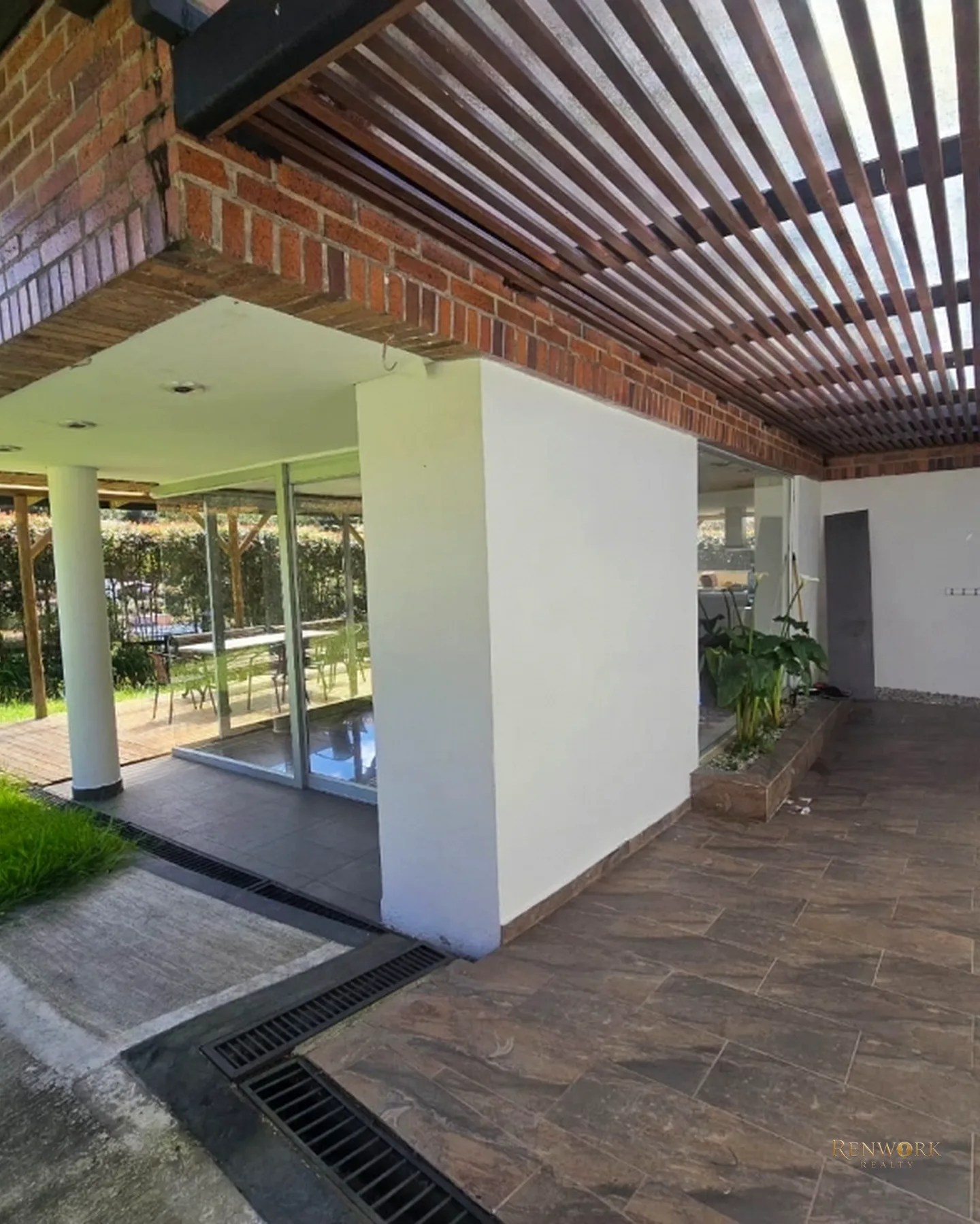 SE VENDE HCASA CAMPESTRE EN ENVIGADO LOMA DEL ESCOBERO 316MTS · foto 4
