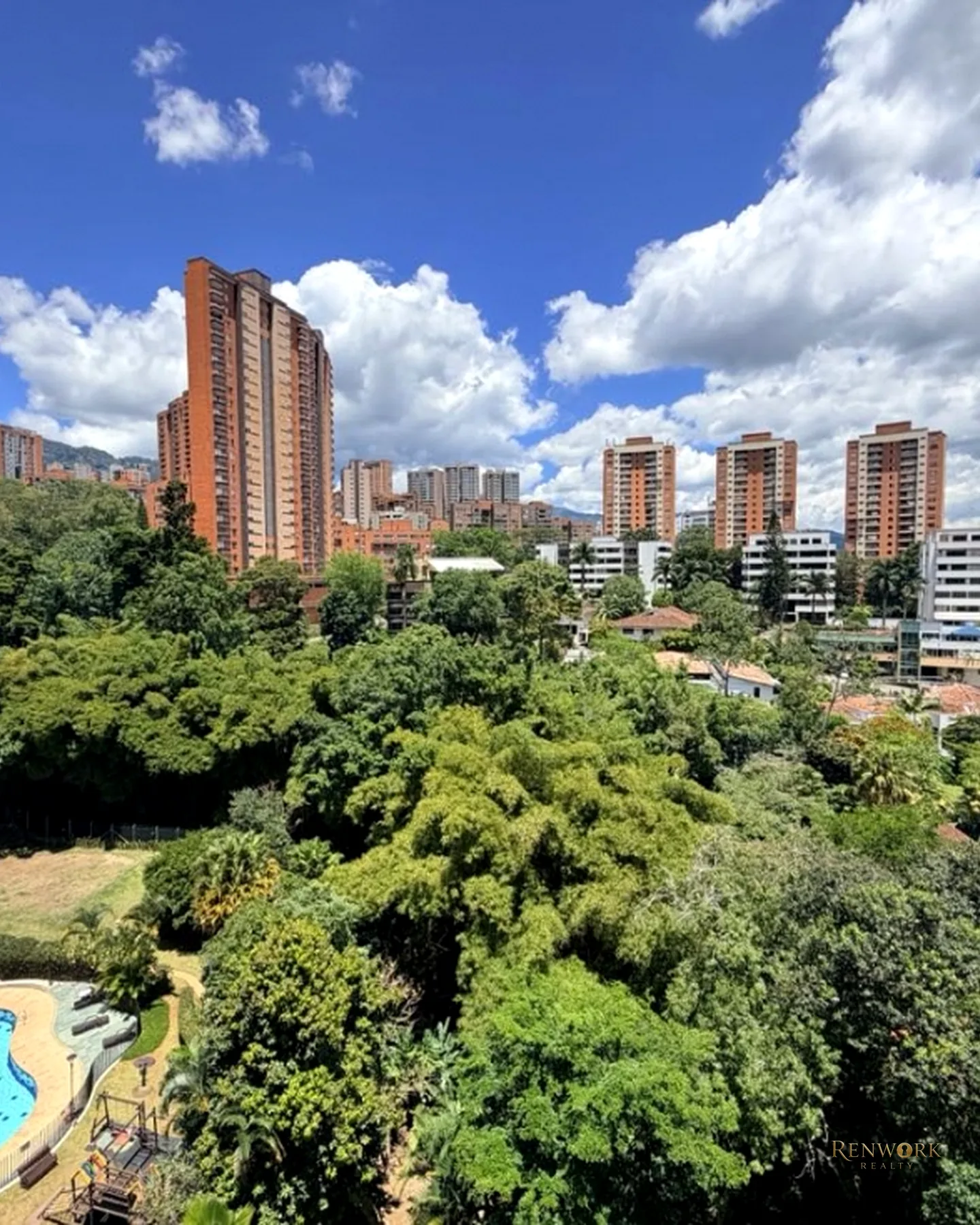 | V E N T A | APARTAMENTO EN EL POBLADO, INFERIOR CON LOS GONZÁLEZ · foto 22