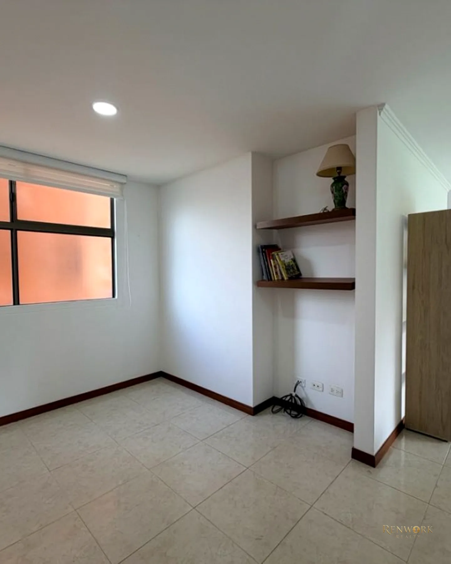 | V E N T A | APARTAMENTO EN EL POBLADO, INFERIOR CON LOS GONZÁLEZ · foto 10