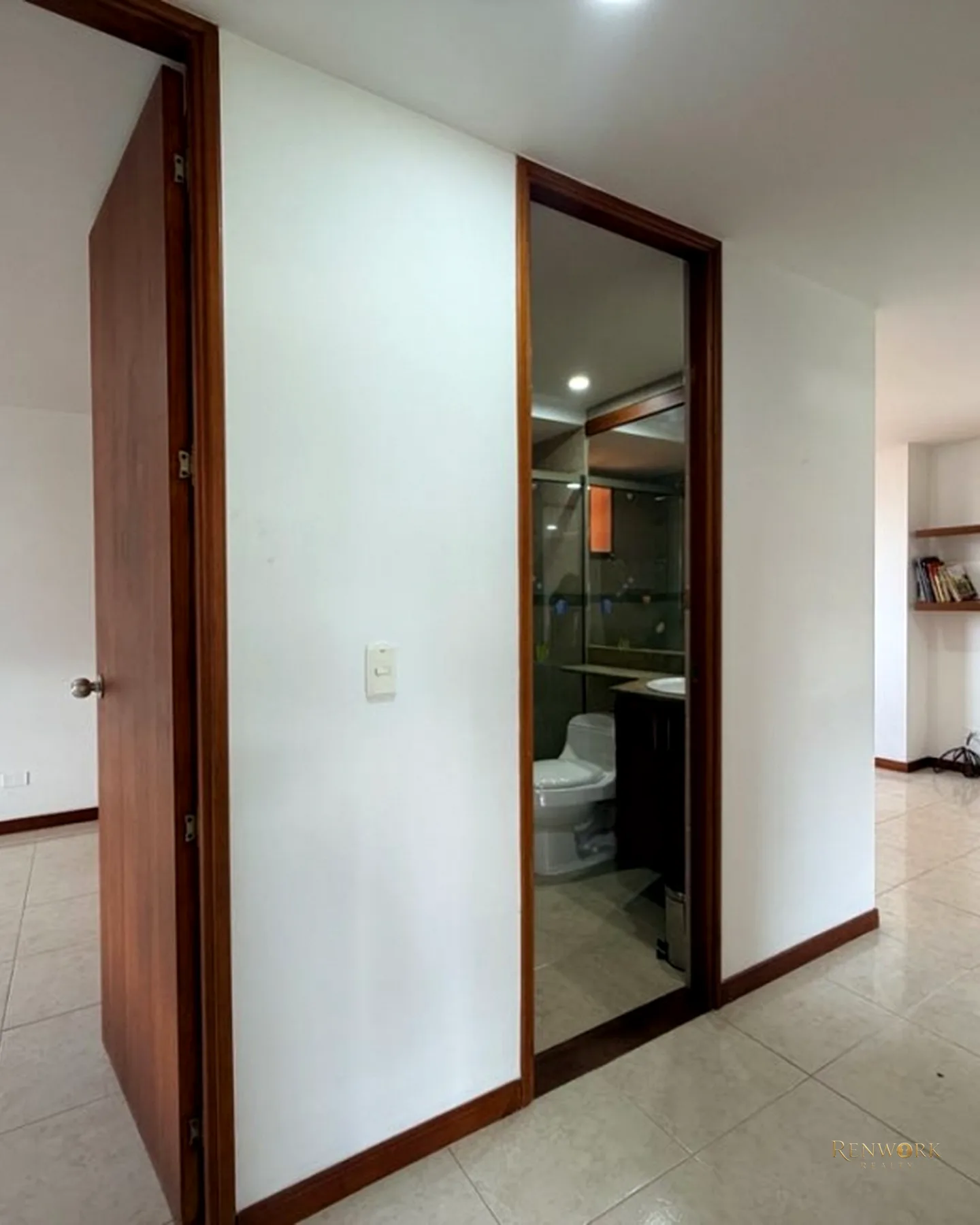 | V E N T A | APARTAMENTO EN EL POBLADO, INFERIOR CON LOS GONZÁLEZ · foto 17