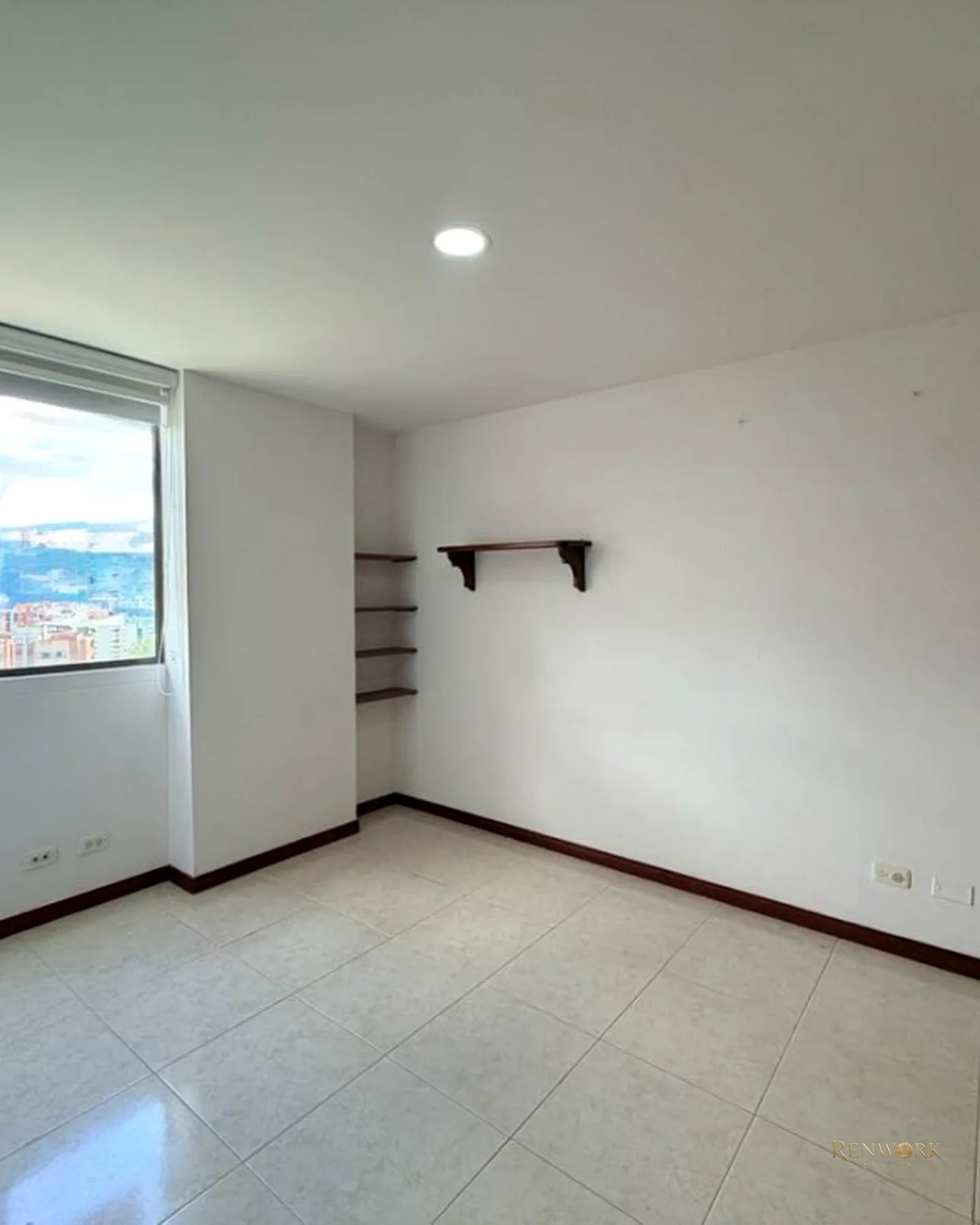 | V E N T A | APARTAMENTO EN EL POBLADO, INFERIOR CON LOS GONZÁLEZ · foto 18