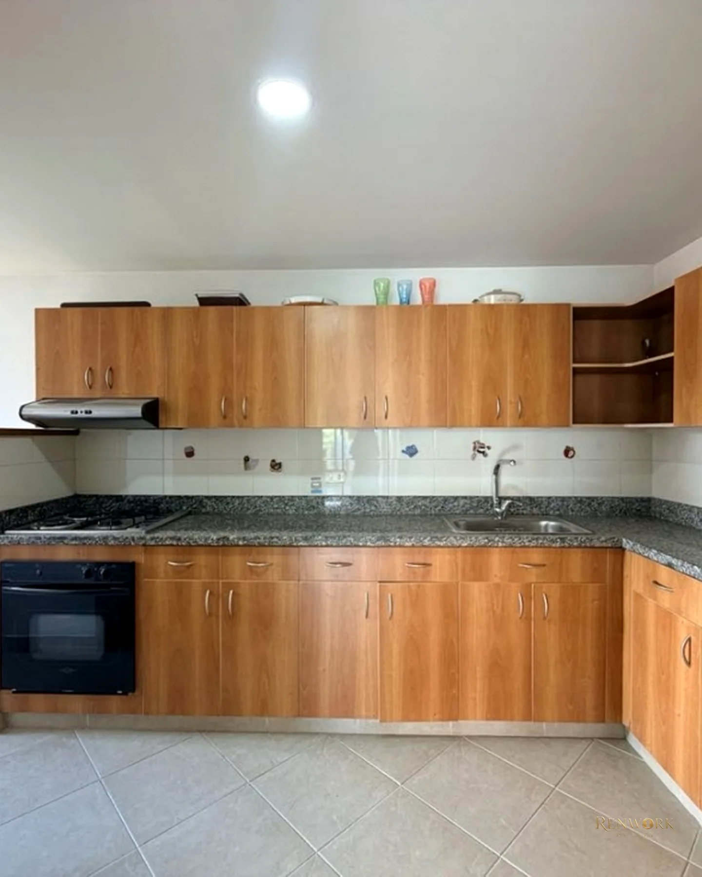 | V E N T A | APARTAMENTO EN EL POBLADO, INFERIOR CON LOS GONZÁLEZ · foto 4