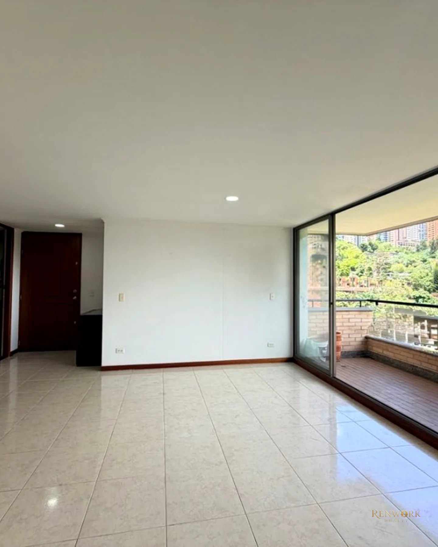 | V E N T A | APARTAMENTO EN EL POBLADO, INFERIOR CON LOS GONZÁLEZ · foto 8