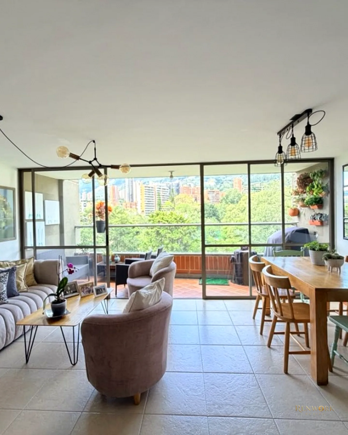 | V E N T A | APARTAMENTO EN EL POBLADO, TRANSVERSAL INTERMEDIA. · foto 2