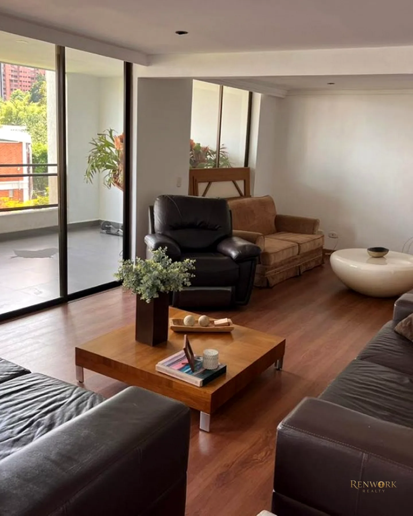 VENDEMOS APARTAMENTO EN EL POBLADO - LOS BALSOS · foto 3