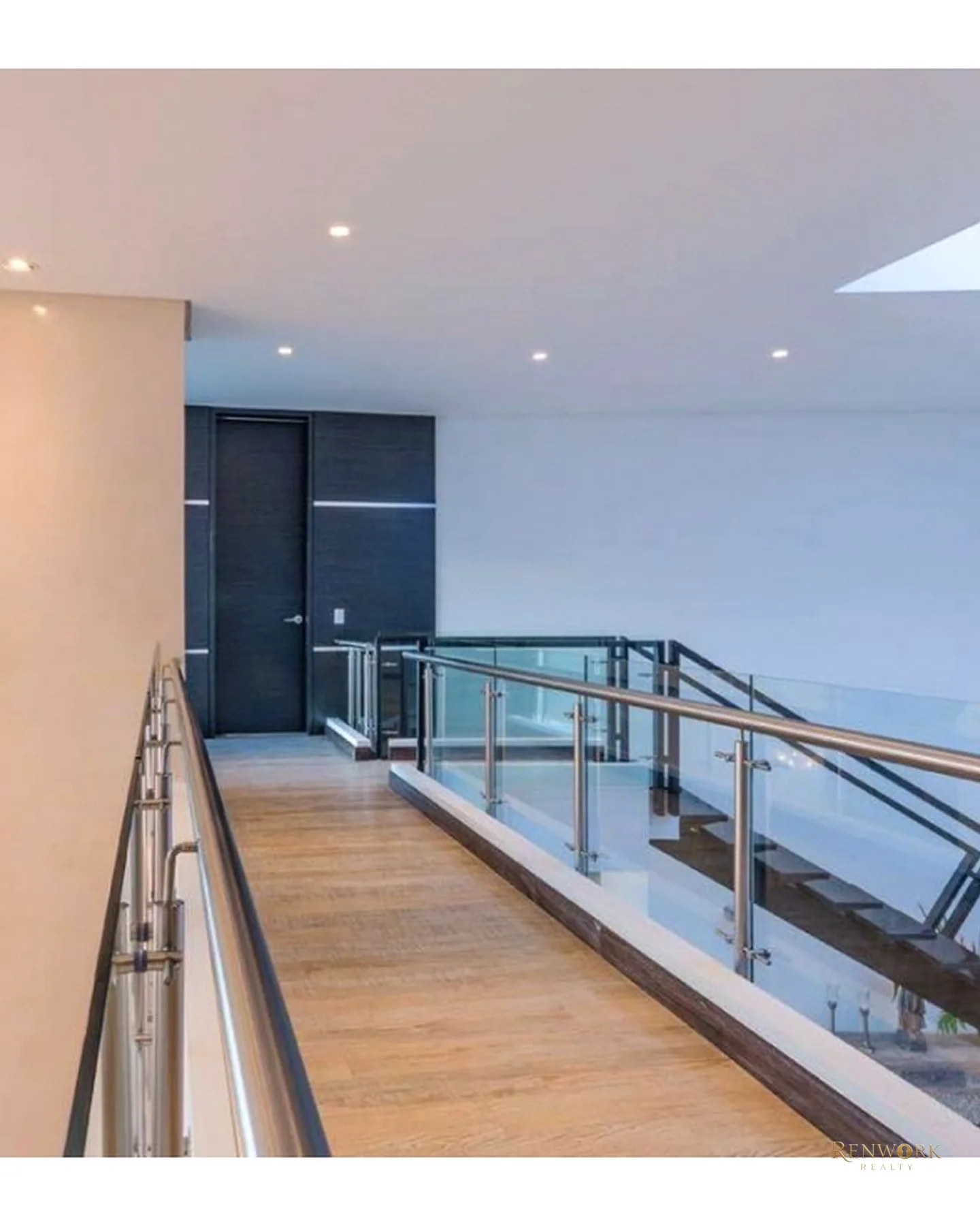 VENDEMOS CASA DE LUJO EN LA CALERA EL POBLADO · foto 7
