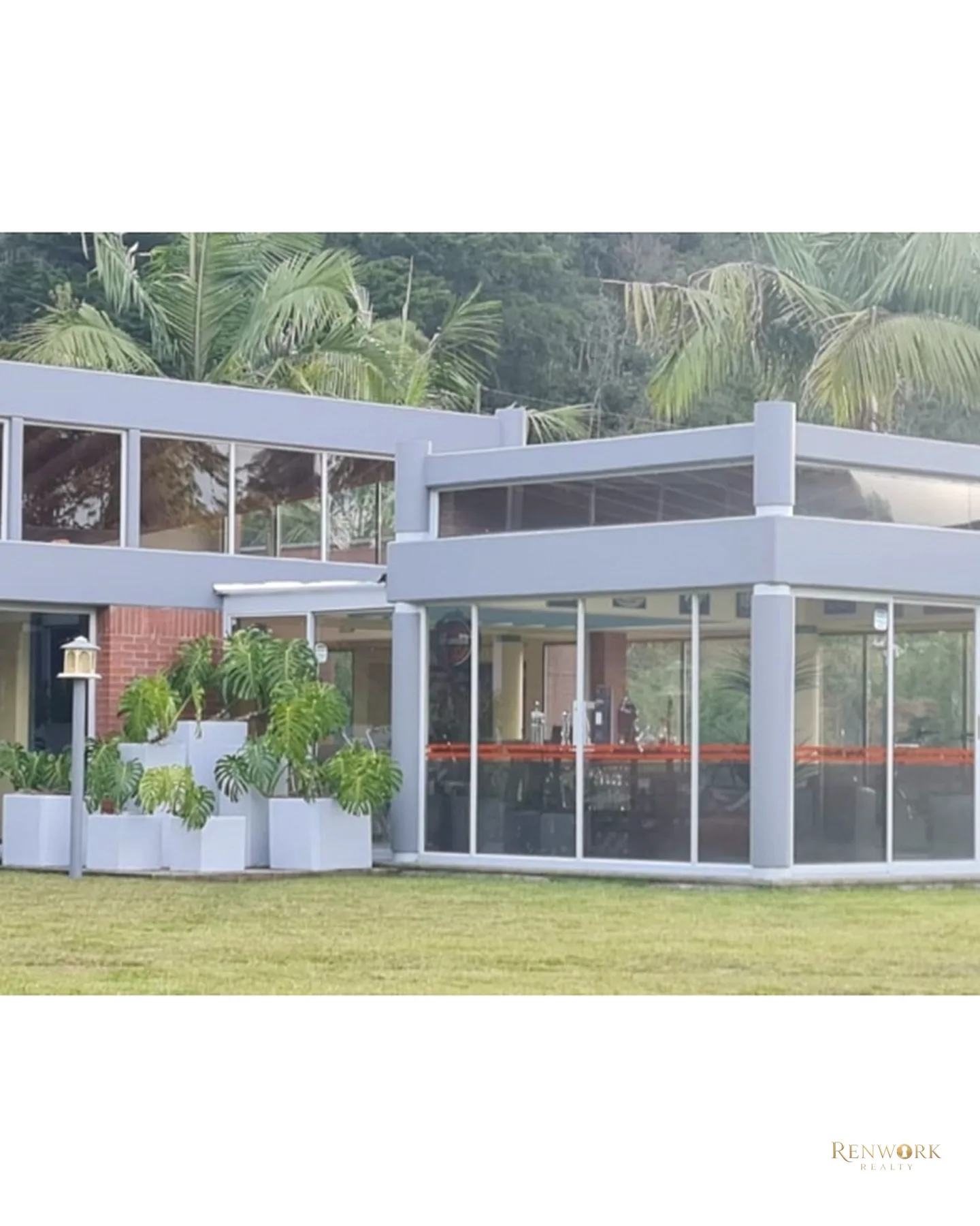 VENDEMOS HERMOSA CASA DE UN NIVEL EN ALTO DE LAS PALMAS · foto 8
