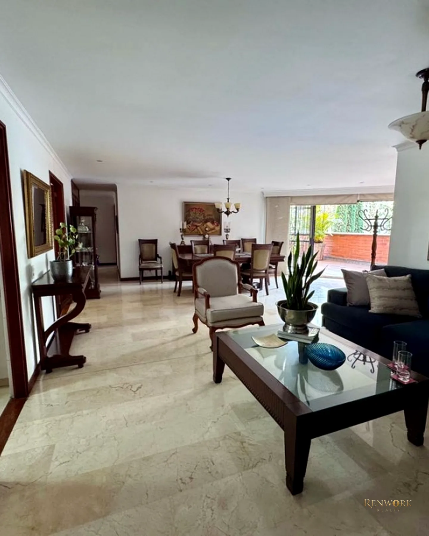 VENDO 179 MT + 47 MTR DE TERRAZA CERCA AL C.COMERCIAL SANTA FE · foto 3