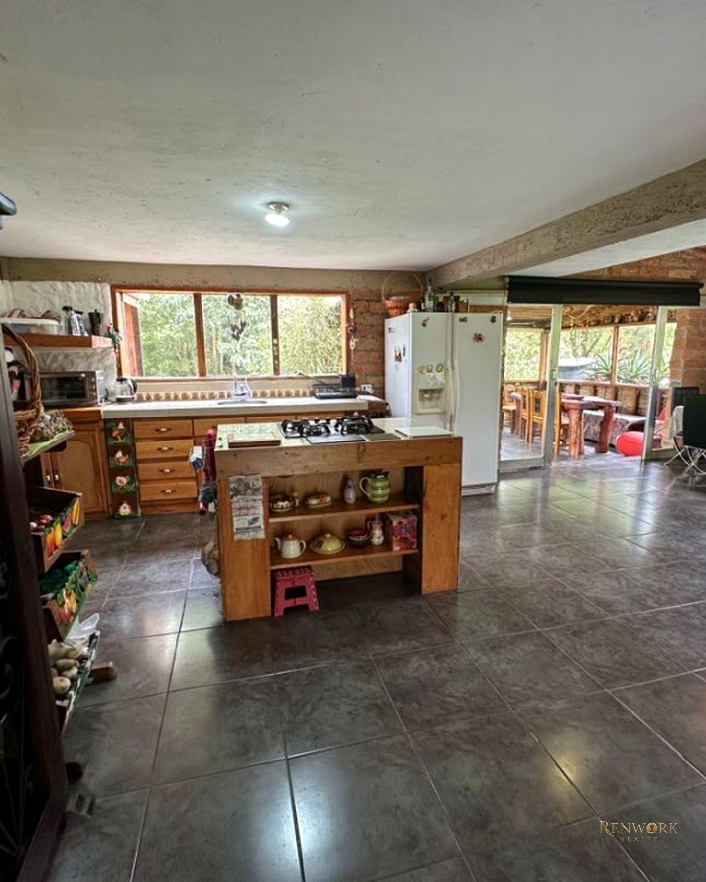VENDO ACOGEDORA CASA FINCA EN SANTA ELENA · foto 4