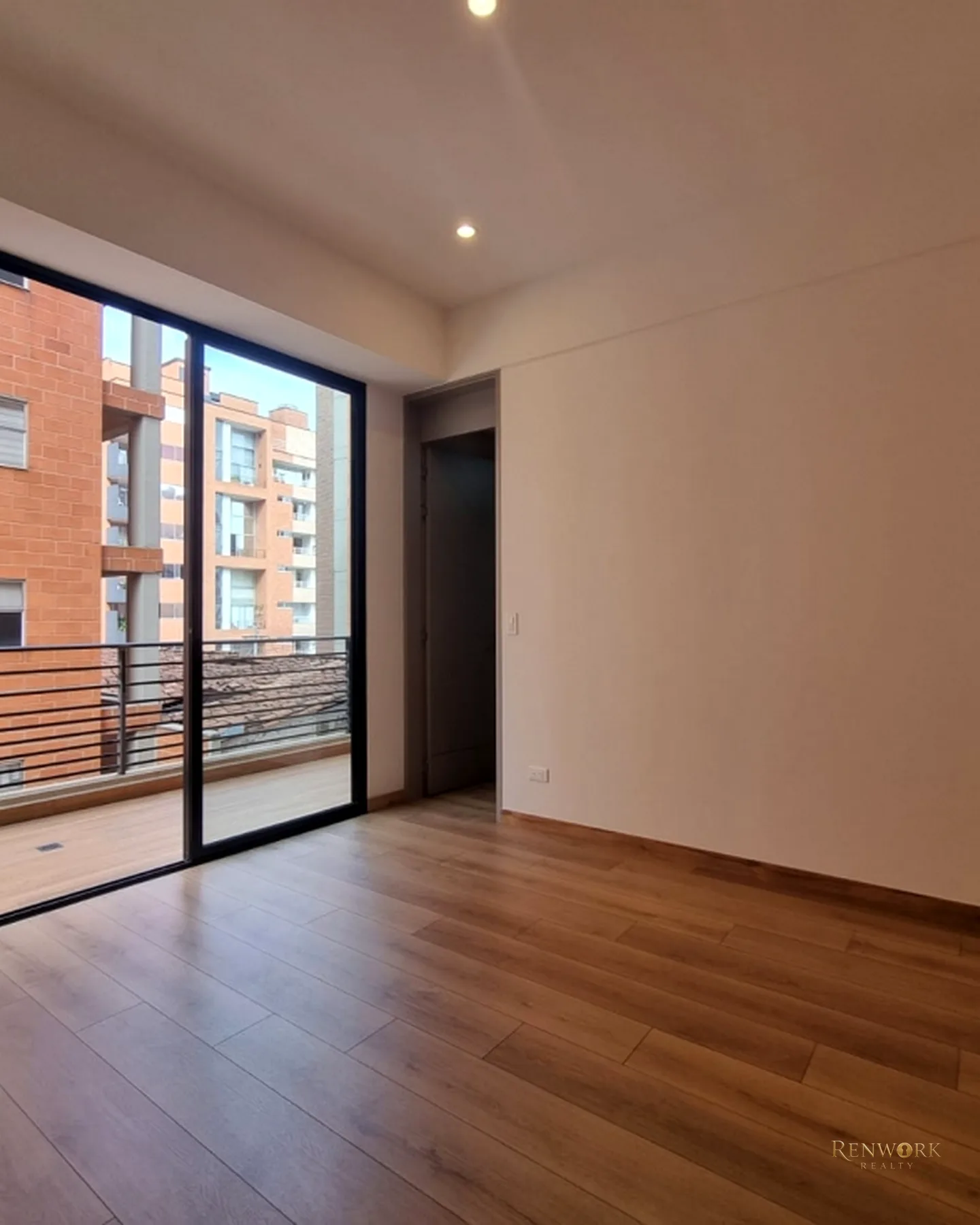 VENDO APARTAMENTO CON TERRAZA CONQUISTADORES AIRBNB · foto 11