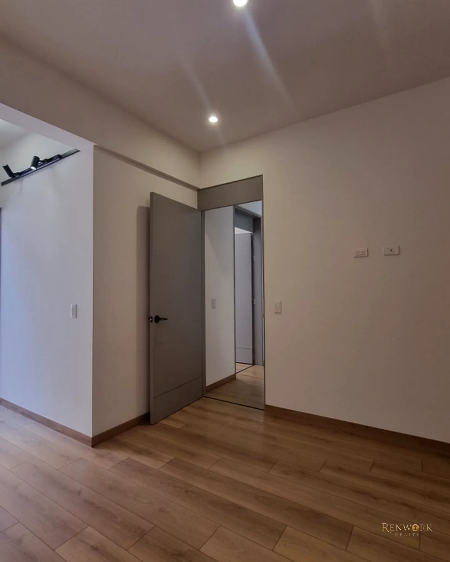 VENDO APARTAMENTO CON TERRAZA CONQUISTADORES AIRBNB · foto 16