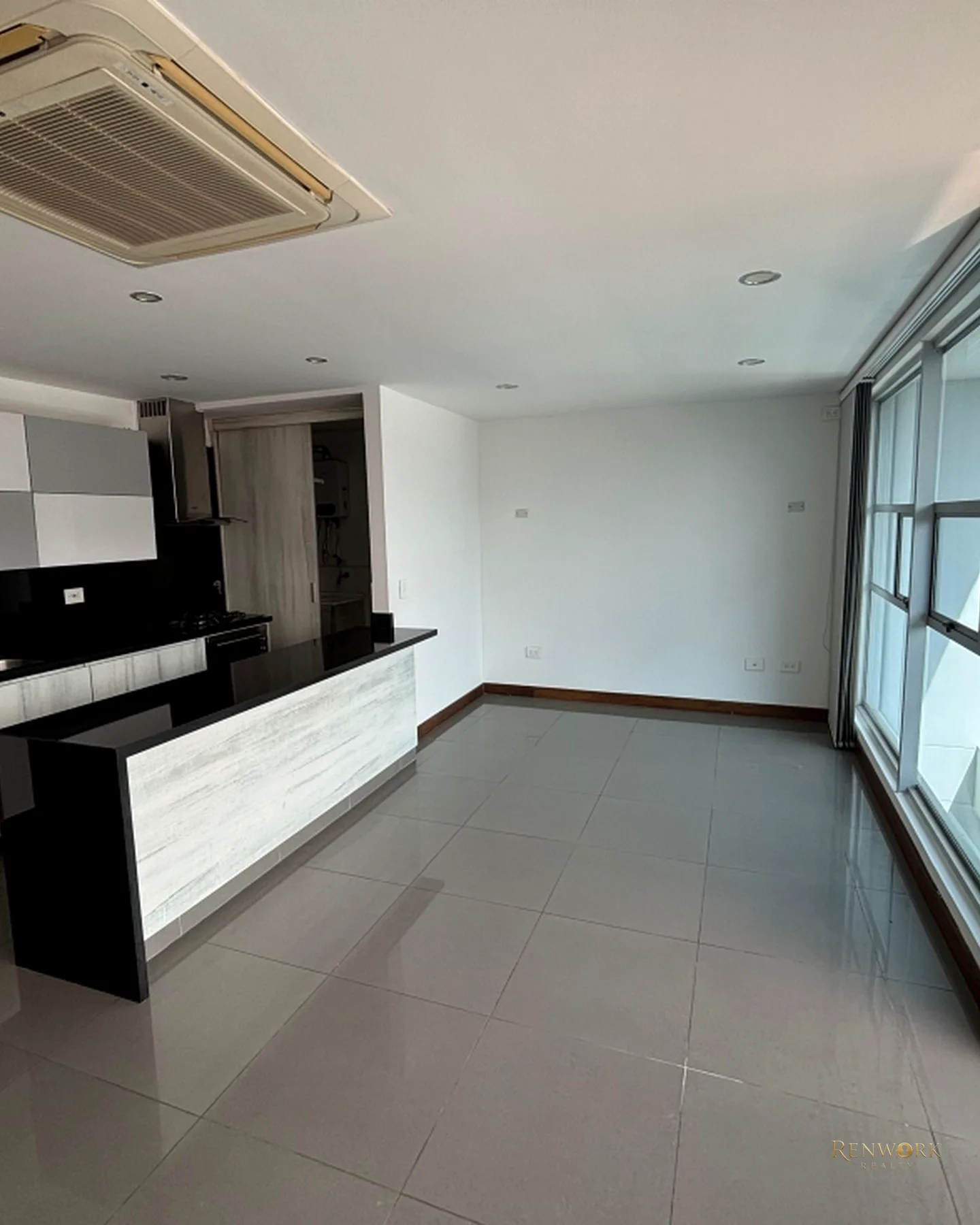 VENDO APARTAMENTO DÚPLEX DE LUJO EN LAURELES CON TERRAZA PRIVADA · foto 6