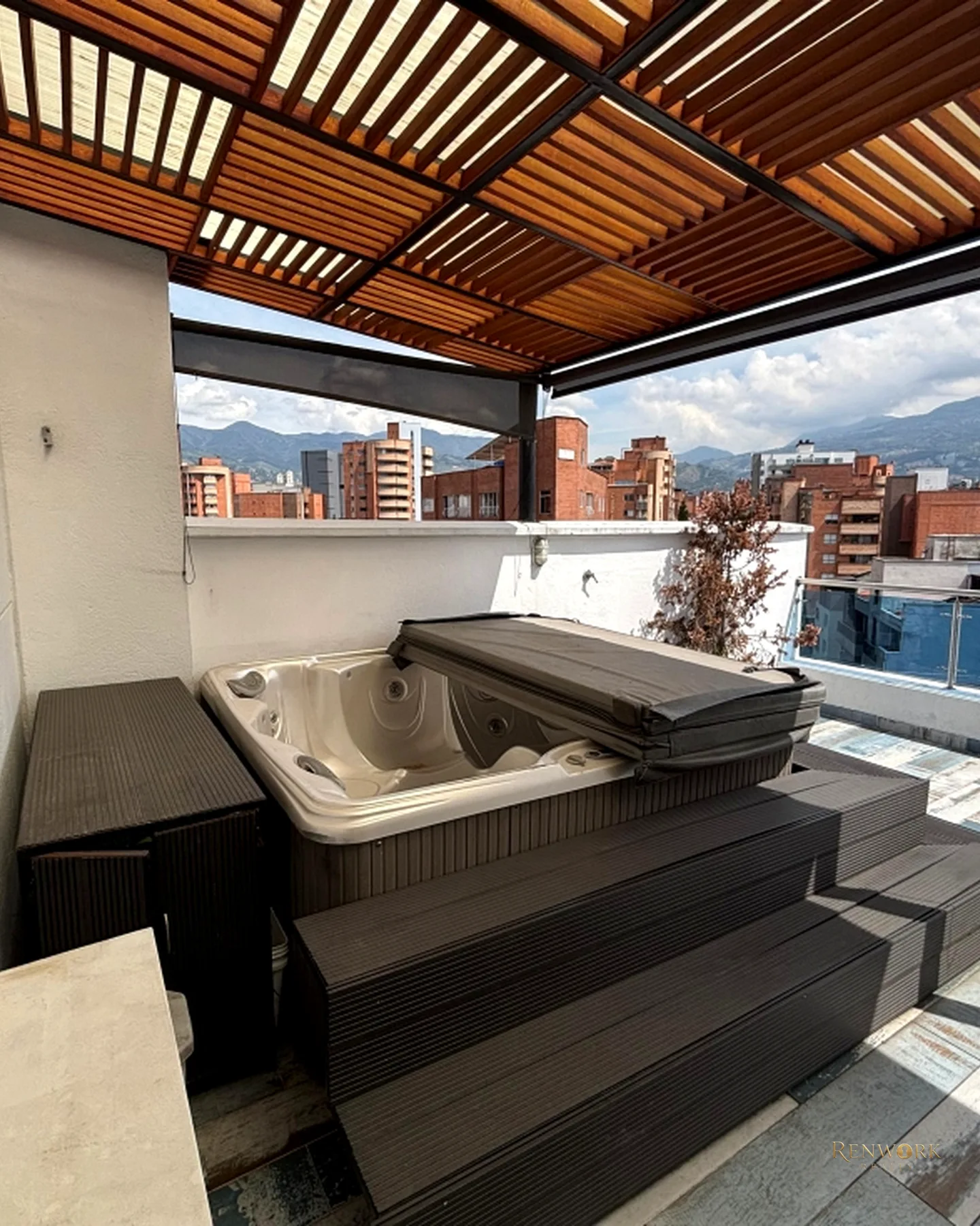 VENDO APARTAMENTO DÚPLEX DE LUJO EN LAURELES CON TERRAZA PRIVADA · foto 5