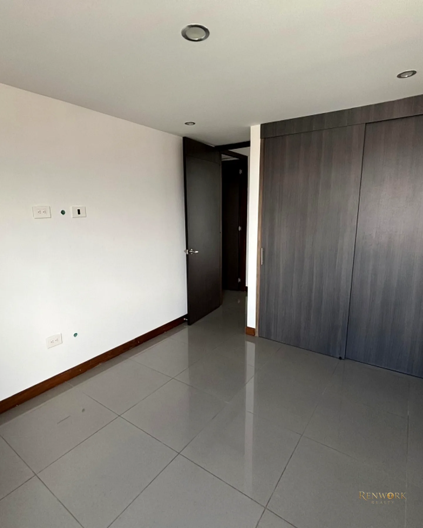 VENDO APARTAMENTO DÚPLEX DE LUJO EN LAURELES CON TERRAZA PRIVADA · foto 15