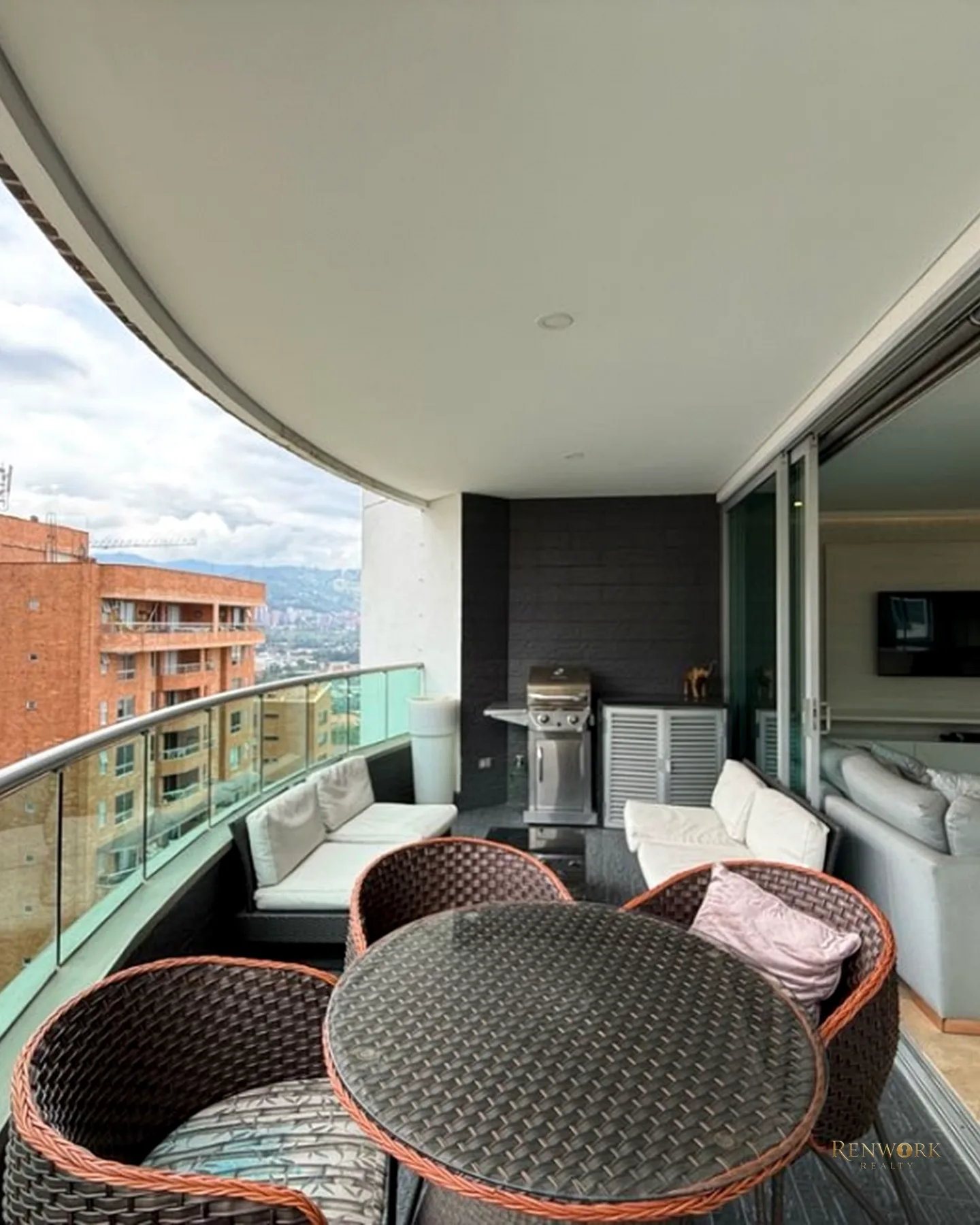 VENDO APARTAMENTO EN EL POBLADO, LALINDE · foto 7