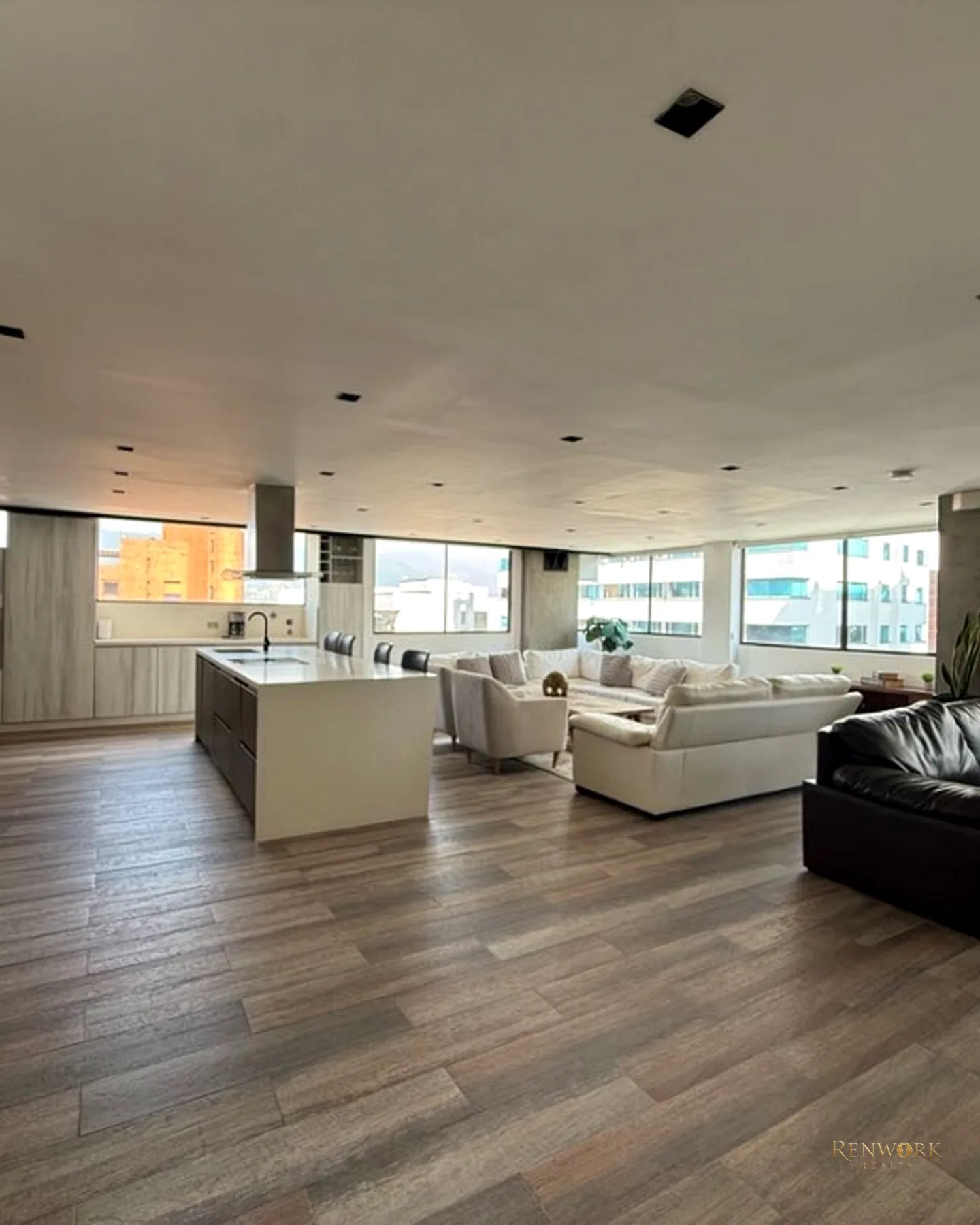 VENDO APARTAMENTO EN EL POBLADO, MILLA DE ORO · foto 11