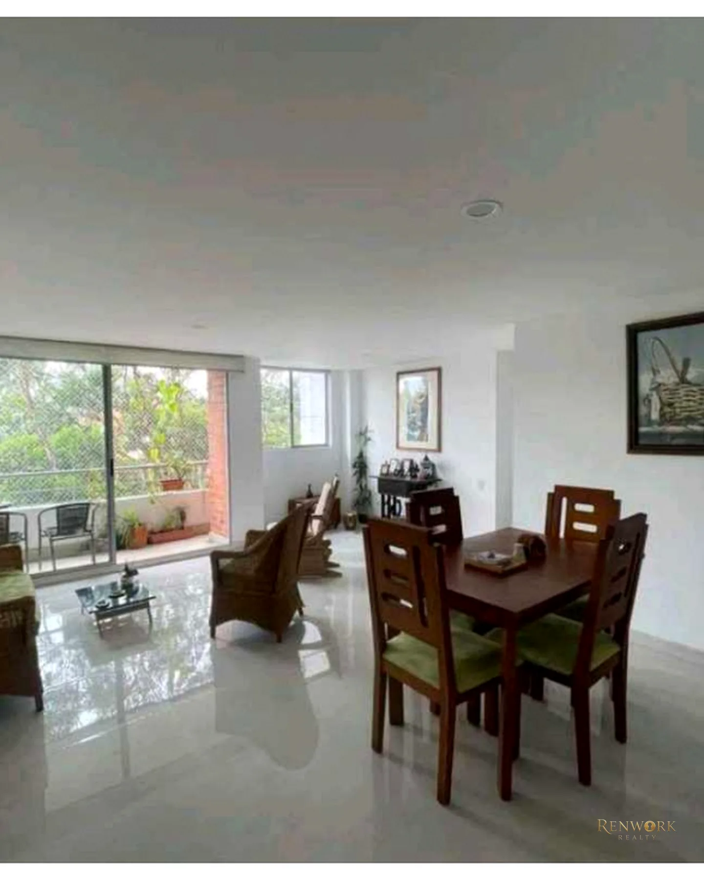 VENDO APARTAMENTO EN ENVIGADO ESMERALDAL REMODELAR UNIDAD CON PISCINA · foto 1