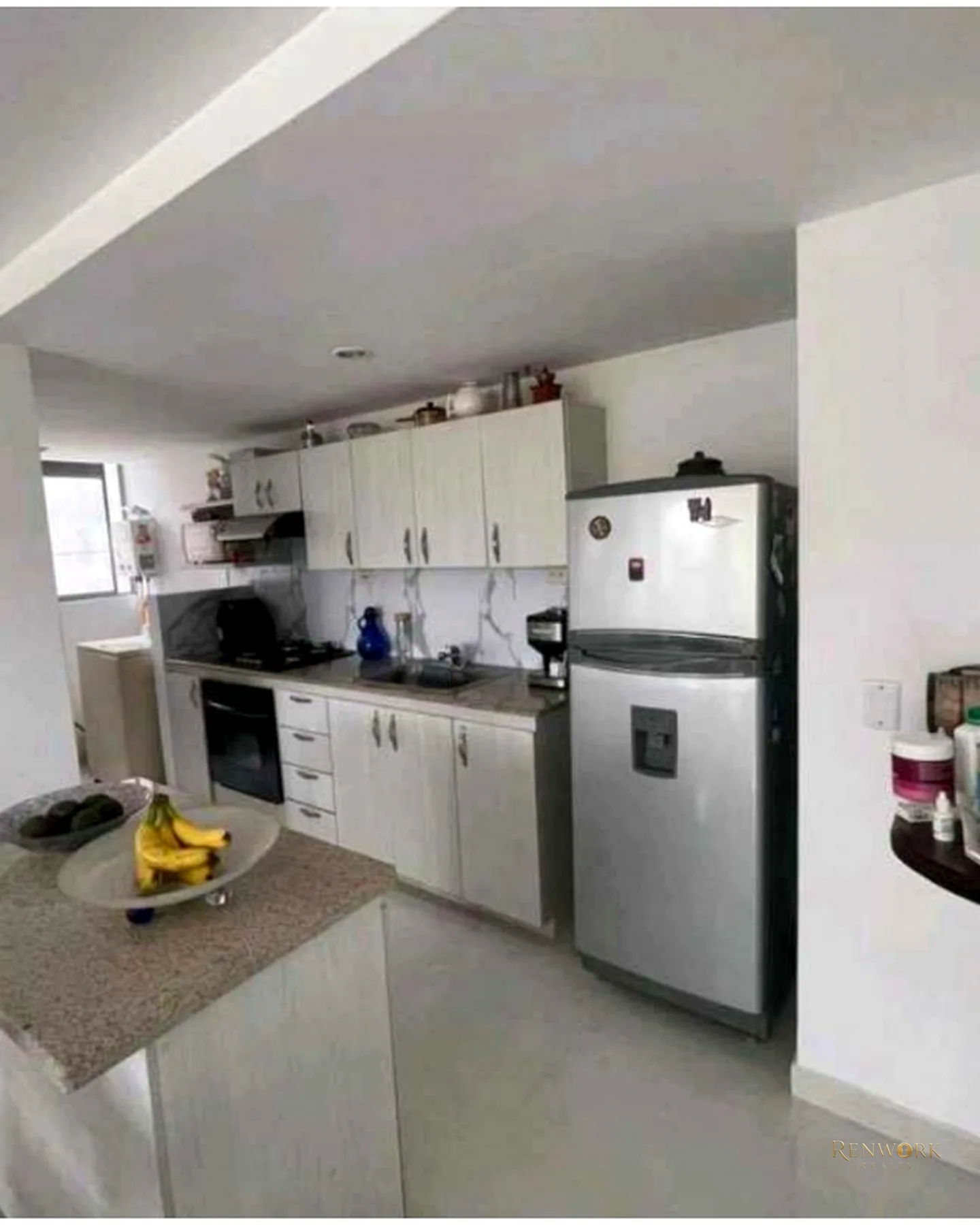 VENDO APARTAMENTO EN ENVIGADO ESMERALDAL REMODELAR UNIDAD CON PISCINA · foto 2