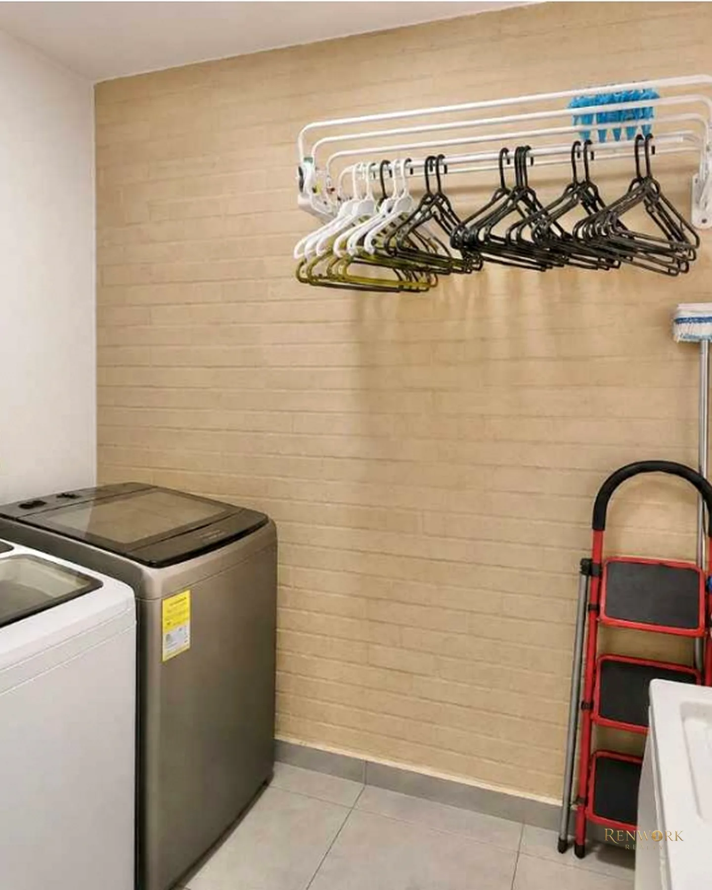 VENDO APARTAMENTO EN LAURELES CERCA DEL PRIMER PARQUE · foto 5