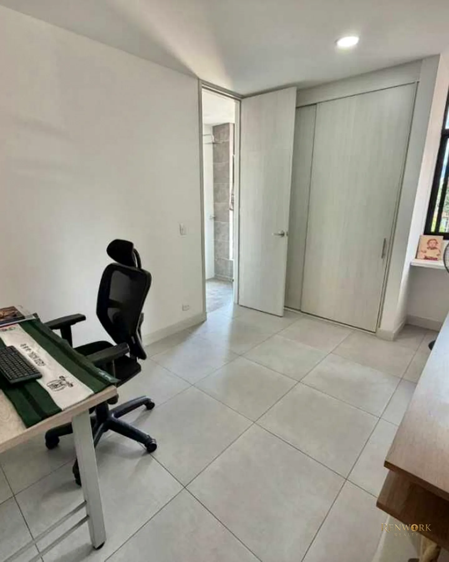 VENDO APARTAMENTO EN LAURELES CERCA DEL PRIMER PARQUE · foto 8