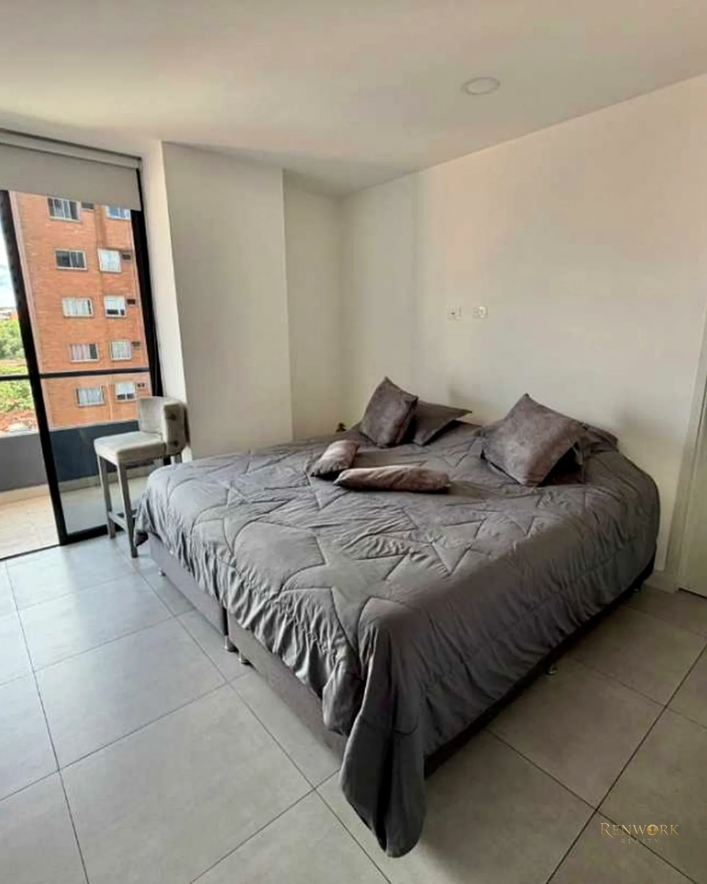 VENDO APARTAMENTO EN LAURELES CERCA DEL PRIMER PARQUE · foto 6