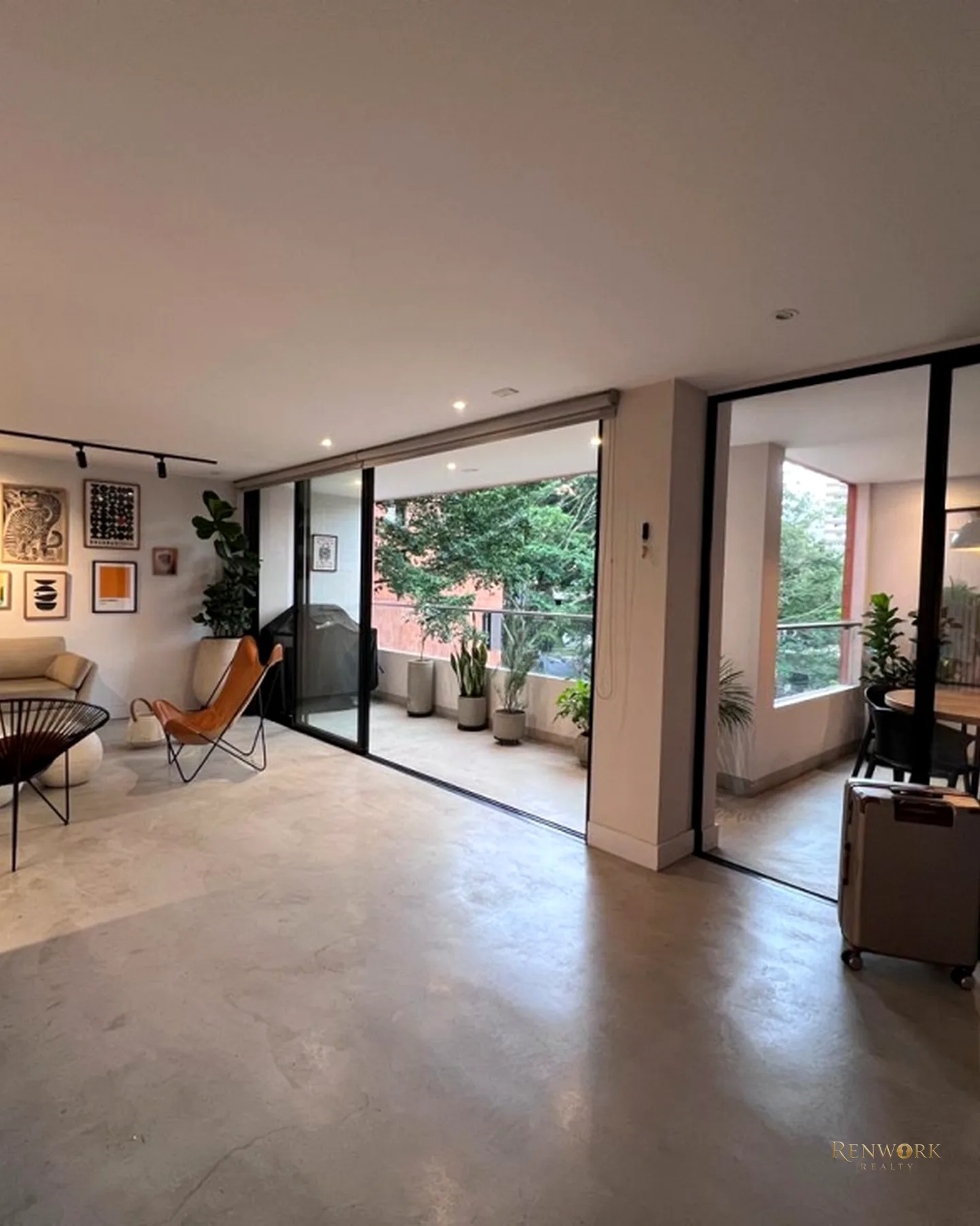 VENDO APARTAMENTO EN LOMA LOS GONZÁLES, MILLA DE ORO, 200M2 REMODELADO · foto 4