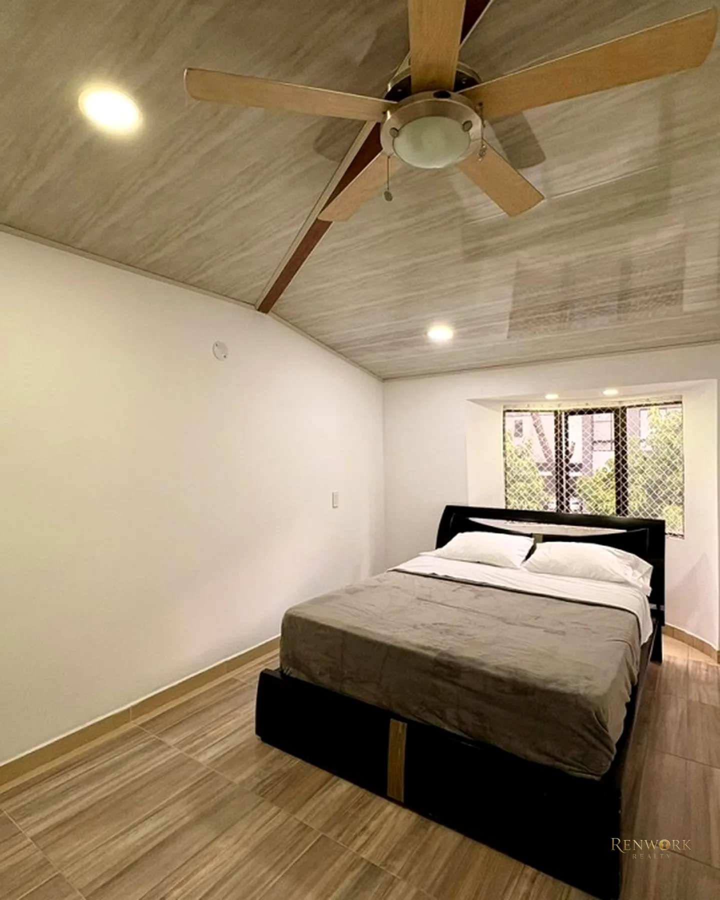 VENDO APARTAMENTO MEDELLÍN, EL POBLADO, LAS LOMAS 2 · foto 12