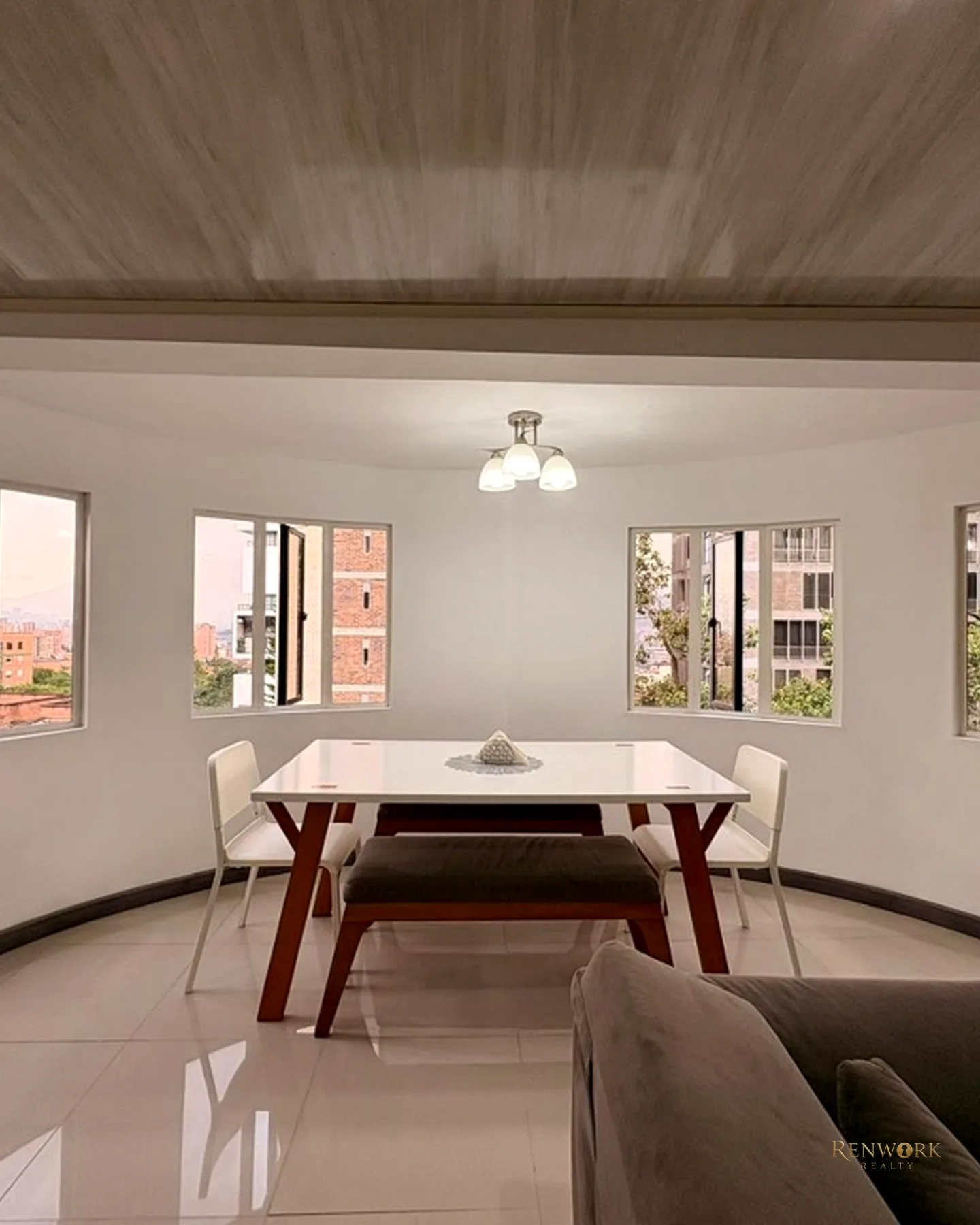 VENDO APARTAMENTO MEDELLÍN, EL POBLADO, LAS LOMAS 2 · foto 3