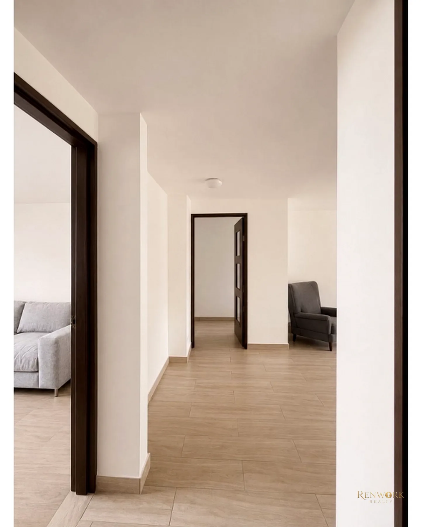 VENDO APARTAMENTO REMODELADO EN LAURELES CON COLEGA · foto 8