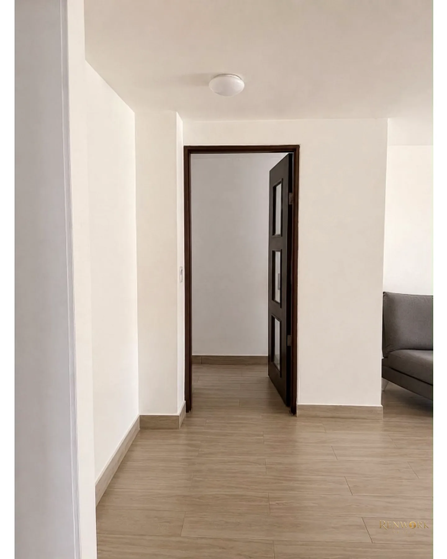 VENDO APARTAMENTO REMODELADO EN LAURELES CON COLEGA · foto 12