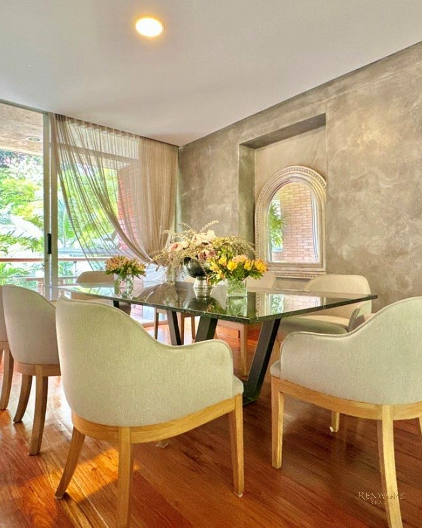VENDO APARTAMENTO SECTOR LAS SANTAS, EL POBLADO. · foto 5