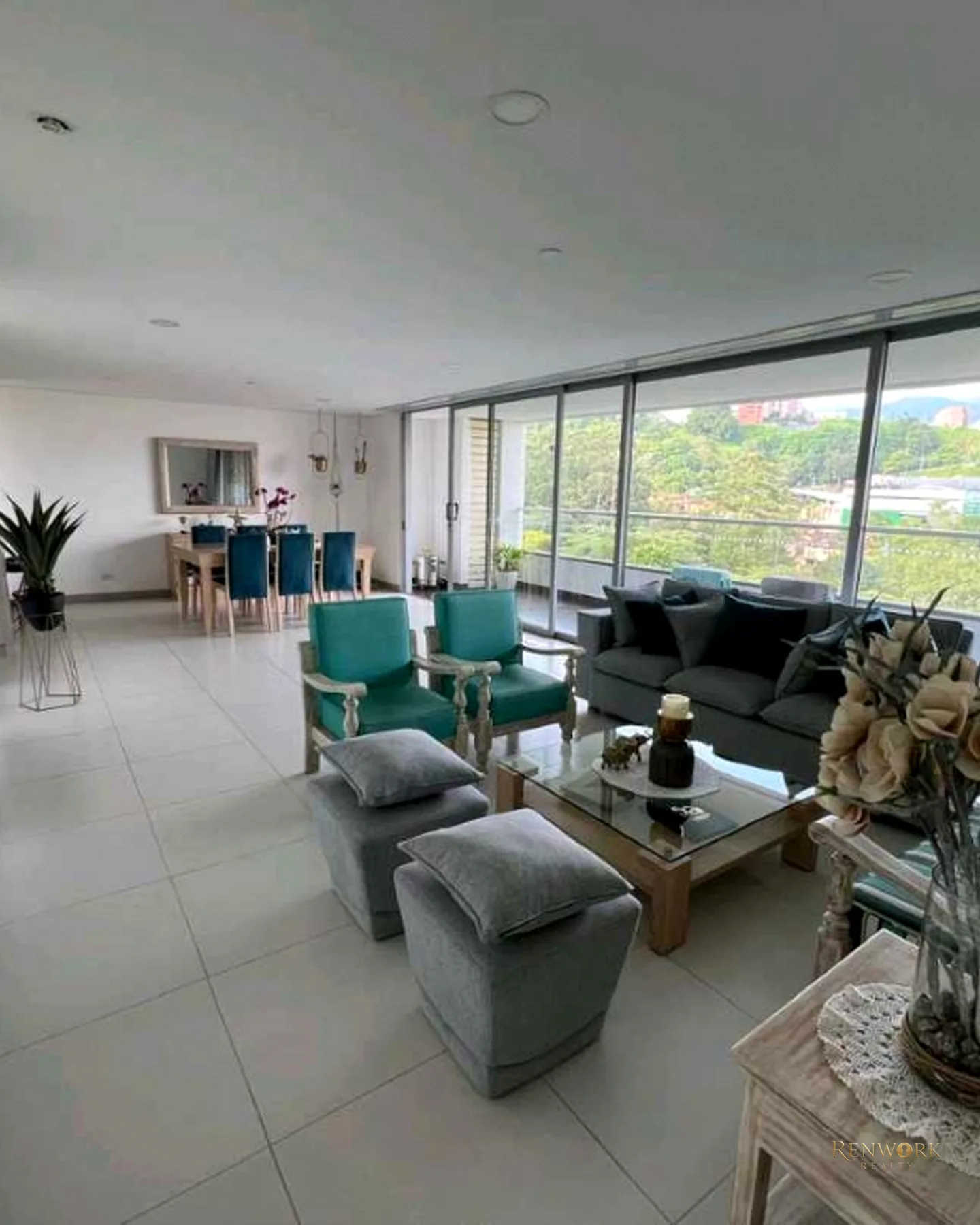 VENDO APTO ENVIGADO LOMA DEL CHOCHO,ARÉA 176 MTRS,$1640 · foto 1