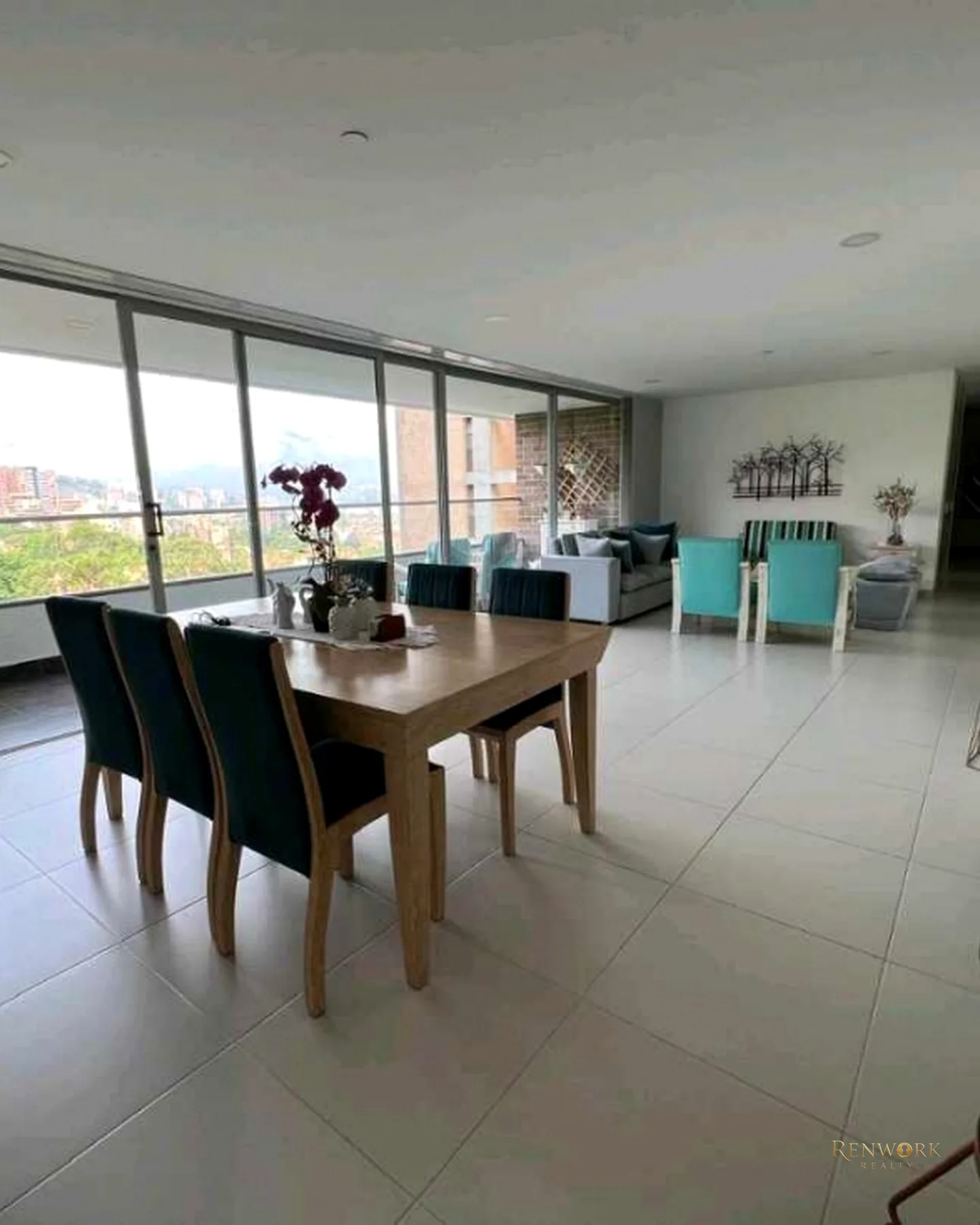 VENDO APTO ENVIGADO LOMA DEL CHOCHO,ARÉA 176 MTRS,$1640 · foto 3