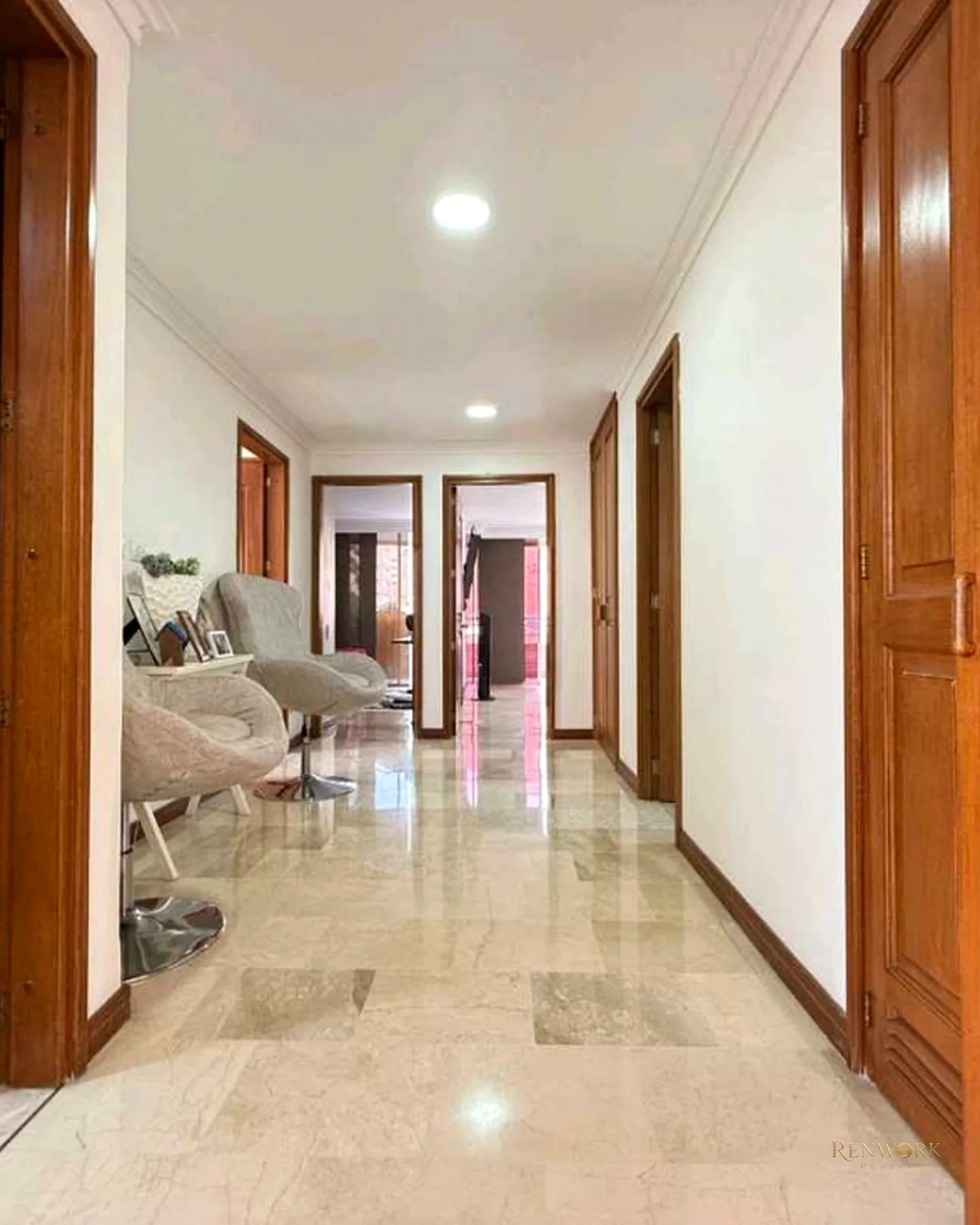 VENDO.APTO LAURELES,ARÉA 163,$1400 · foto 10