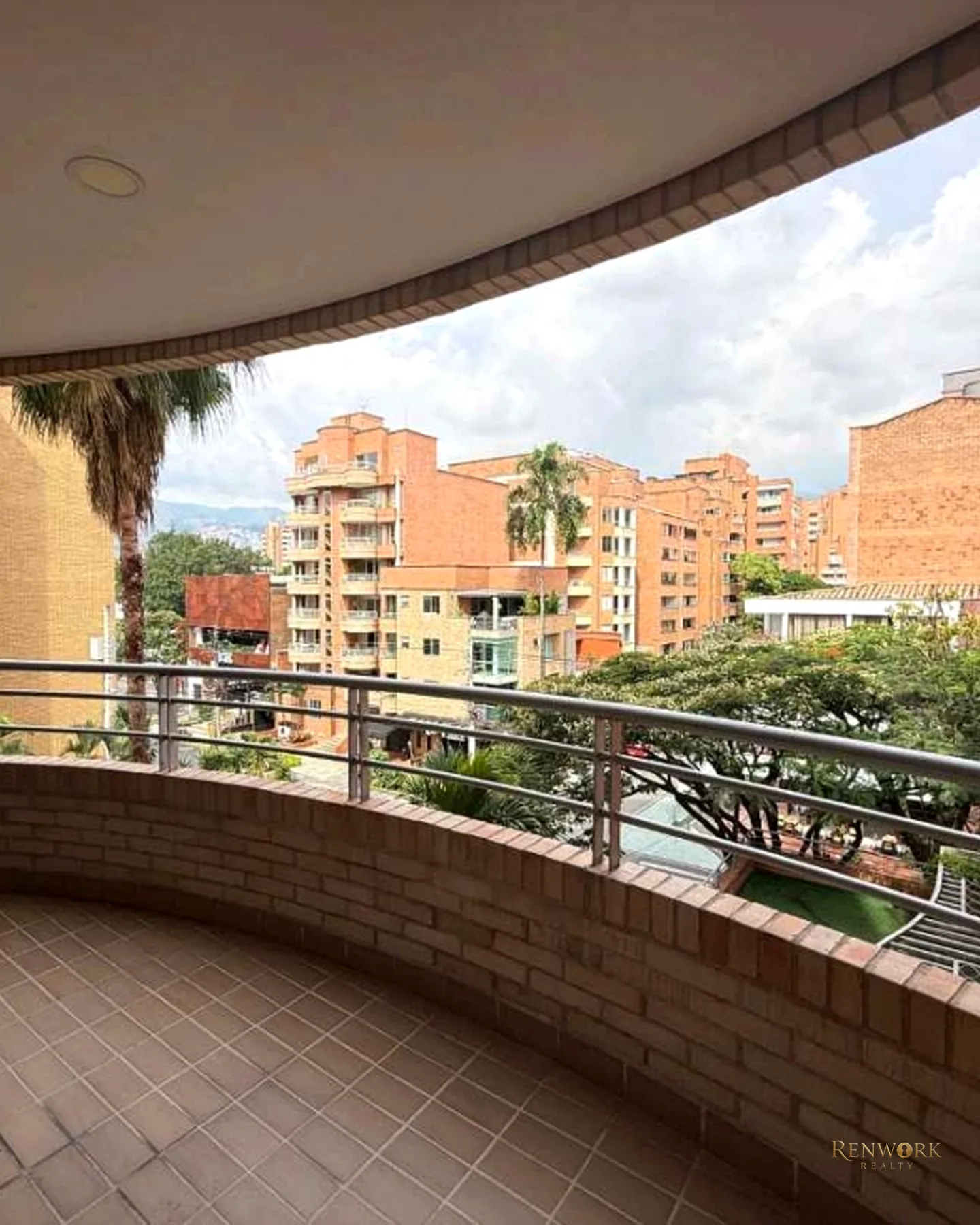 VENDO.APTO LAURELES,ARÉA 163,$1400 · foto 18