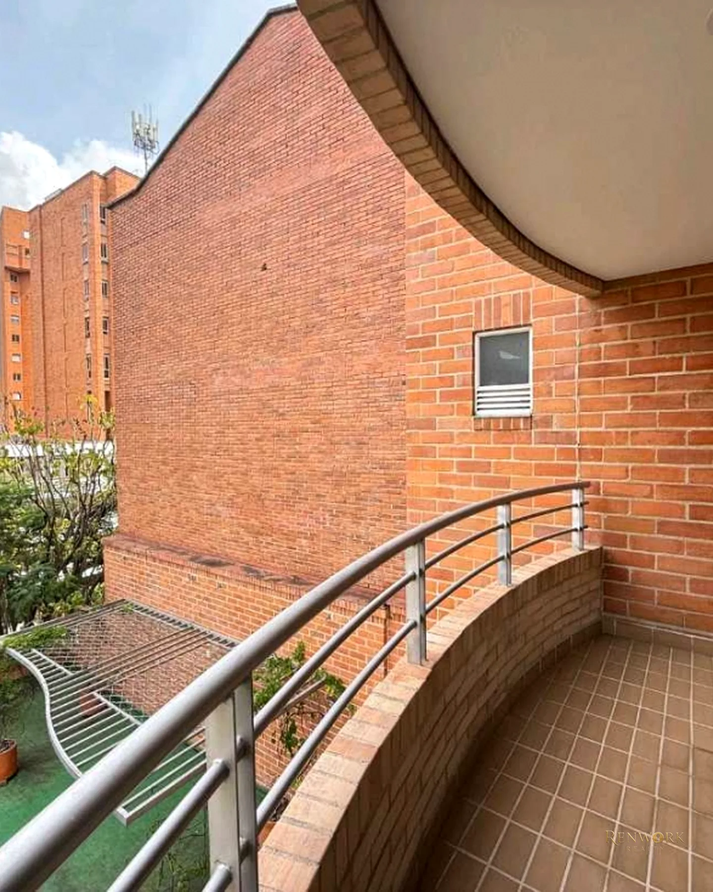 VENDO.APTO LAURELES,ARÉA 163,$1400 · foto 19