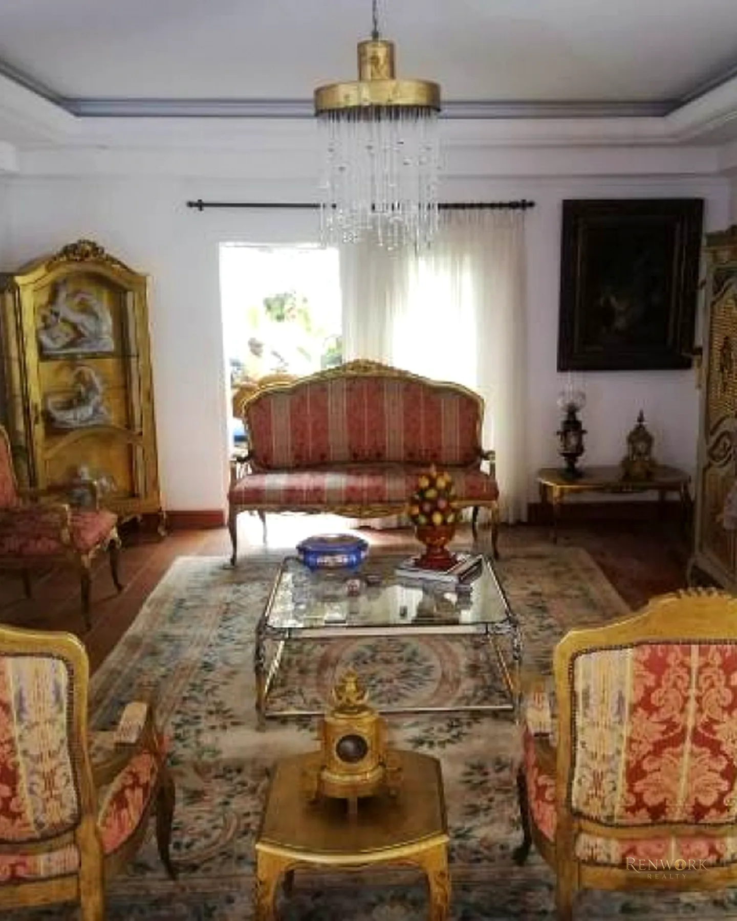 VENDO CASA LOTE CON PISCINA CERCA AL PARQUE LLERAS 1050 M2 · foto 1