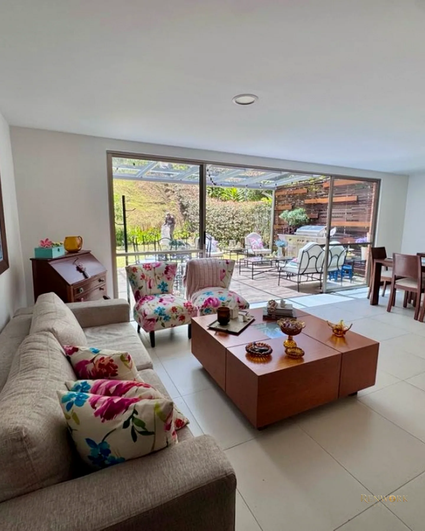 VENDO CASA SECTOR CUMBRES 220 M² · foto 1