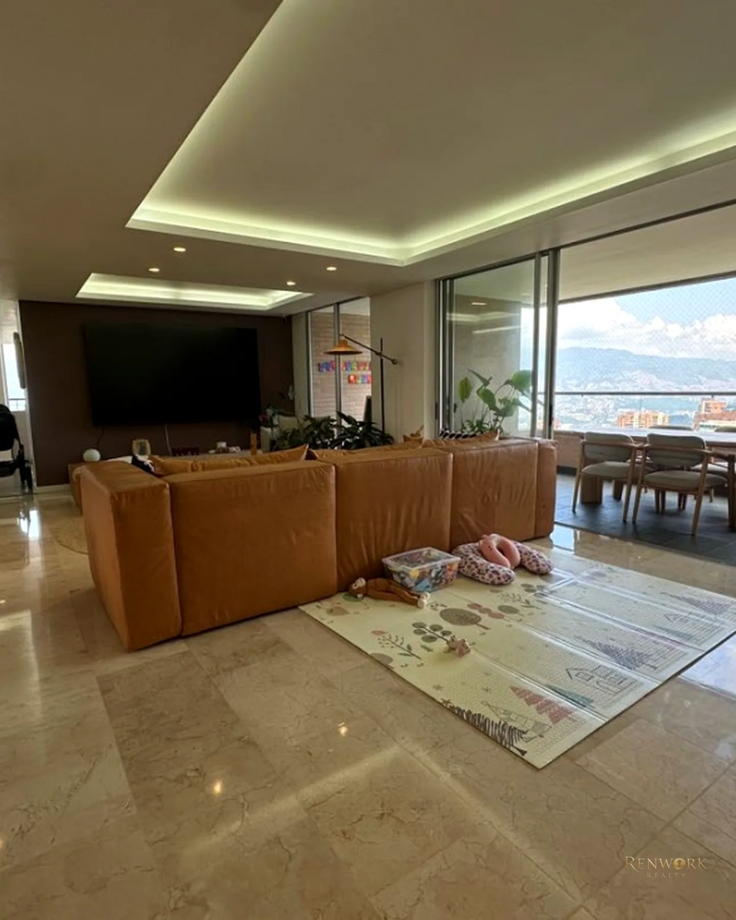VENDO ESPECTACULAR APARTAMENTO EN EL TESORO, POBLADO · foto 3