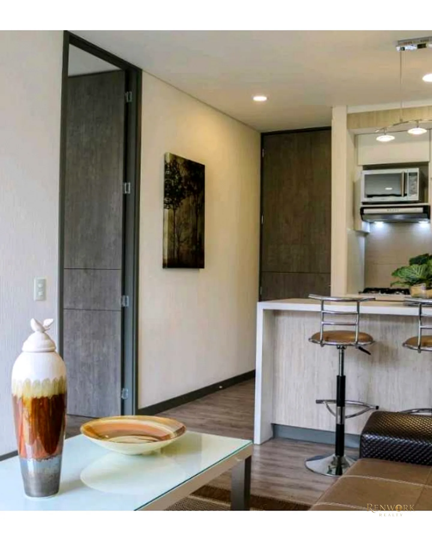 VENDO EXCELENTE APARTAMENTO POBLADO CERCA TESORO. RENTAS CORTAS · foto 14