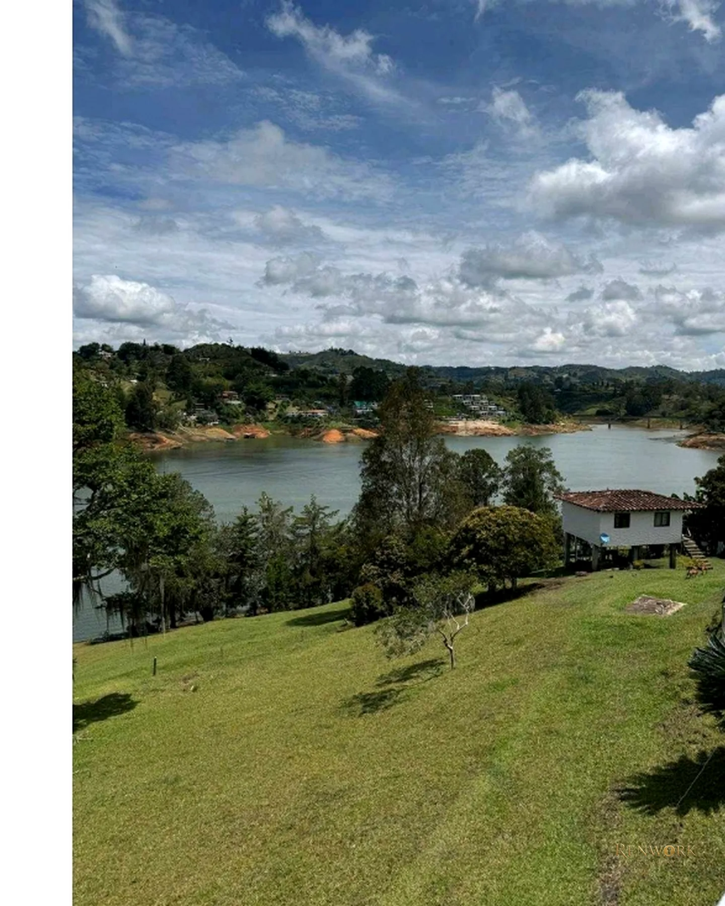 VENDO FINCA GUATAPE,ÁREA DE LOTE 16,194,ÁREA CONSTRUIDA 248.93 · foto 2