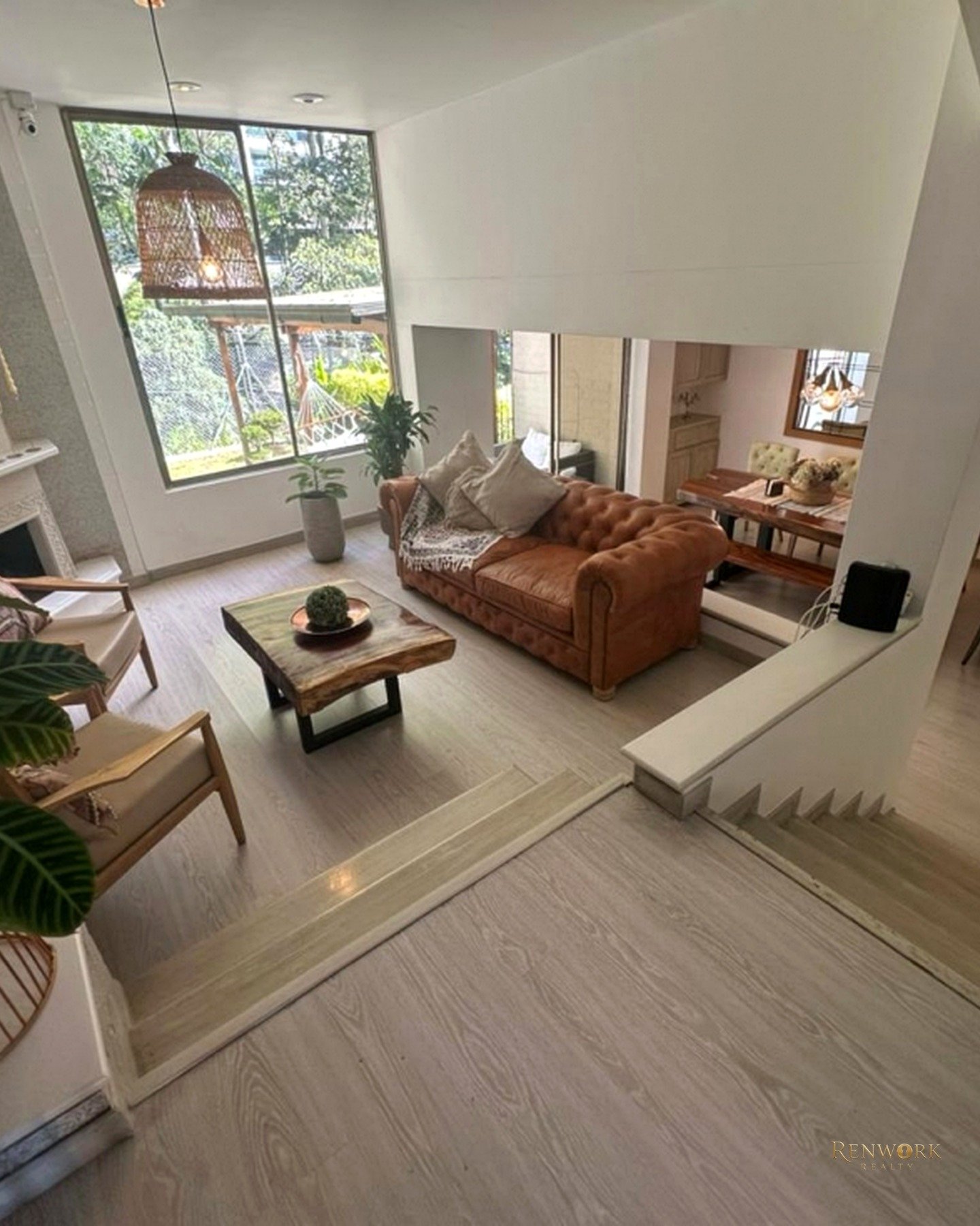 Vista de VENDO HERMOSA CASA POBLADO - BALSOS - REMODELADA