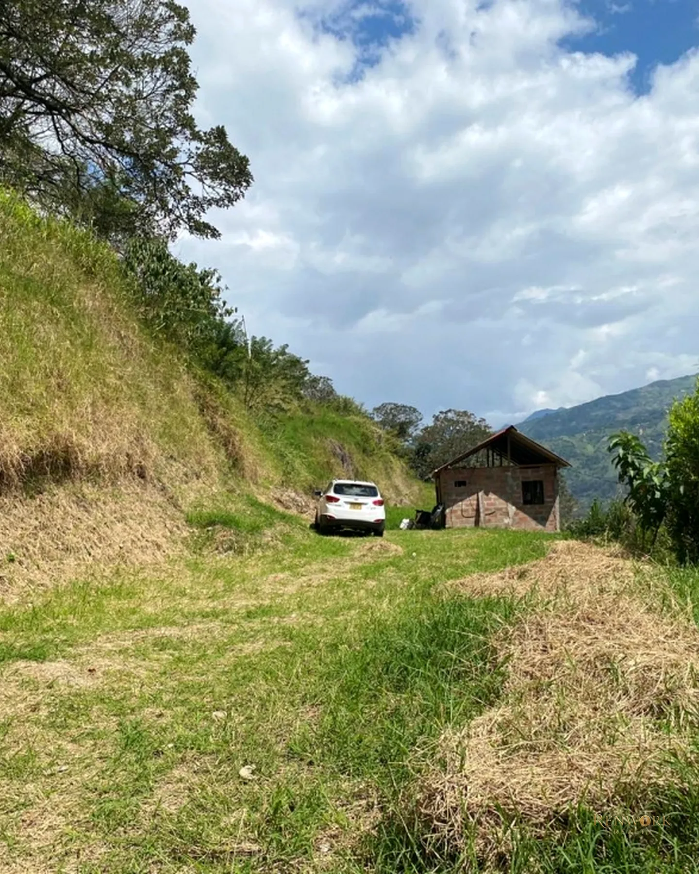 VENDO LOTE EN GIRARDOTA A 2 MINUTOS DE LA AUTOPISTA · foto 7