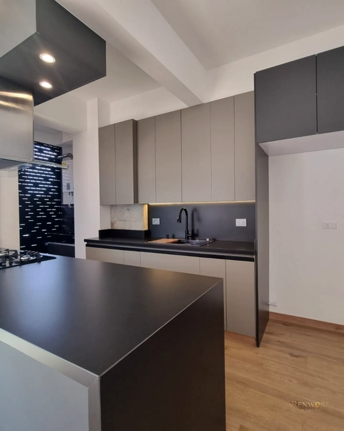 VENDO PENTHOUSE DUPLEX CONQUISTADORES MEDELLÍN (AIRBNB) · foto 1