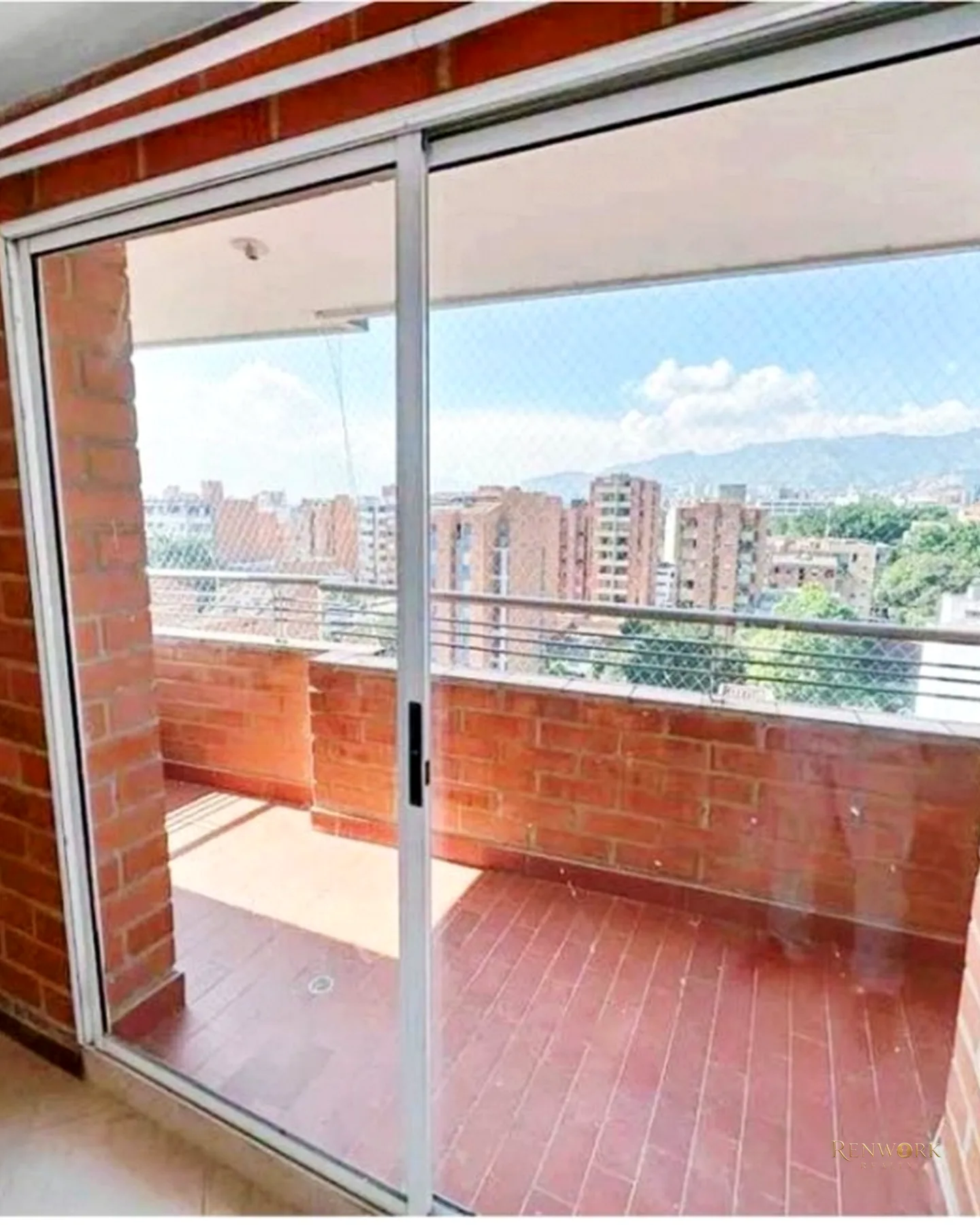 VENDO PENTHOUSE, EN LAURELES, SAN JOAQUÍN · foto 3