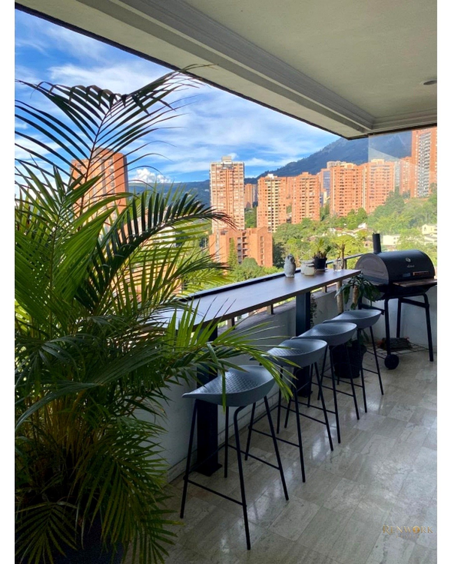 VENDO PH EL POBLADO · foto 2