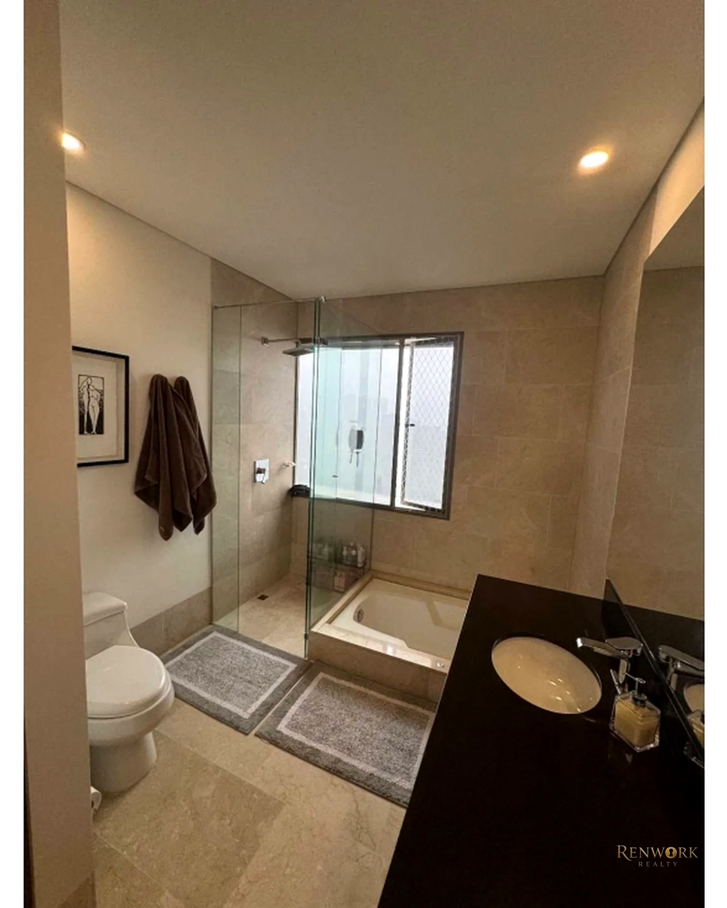 VENDO POBLADO PALMAS,ARÉA 232.12 MTRS,VALOR$2800 · foto 11