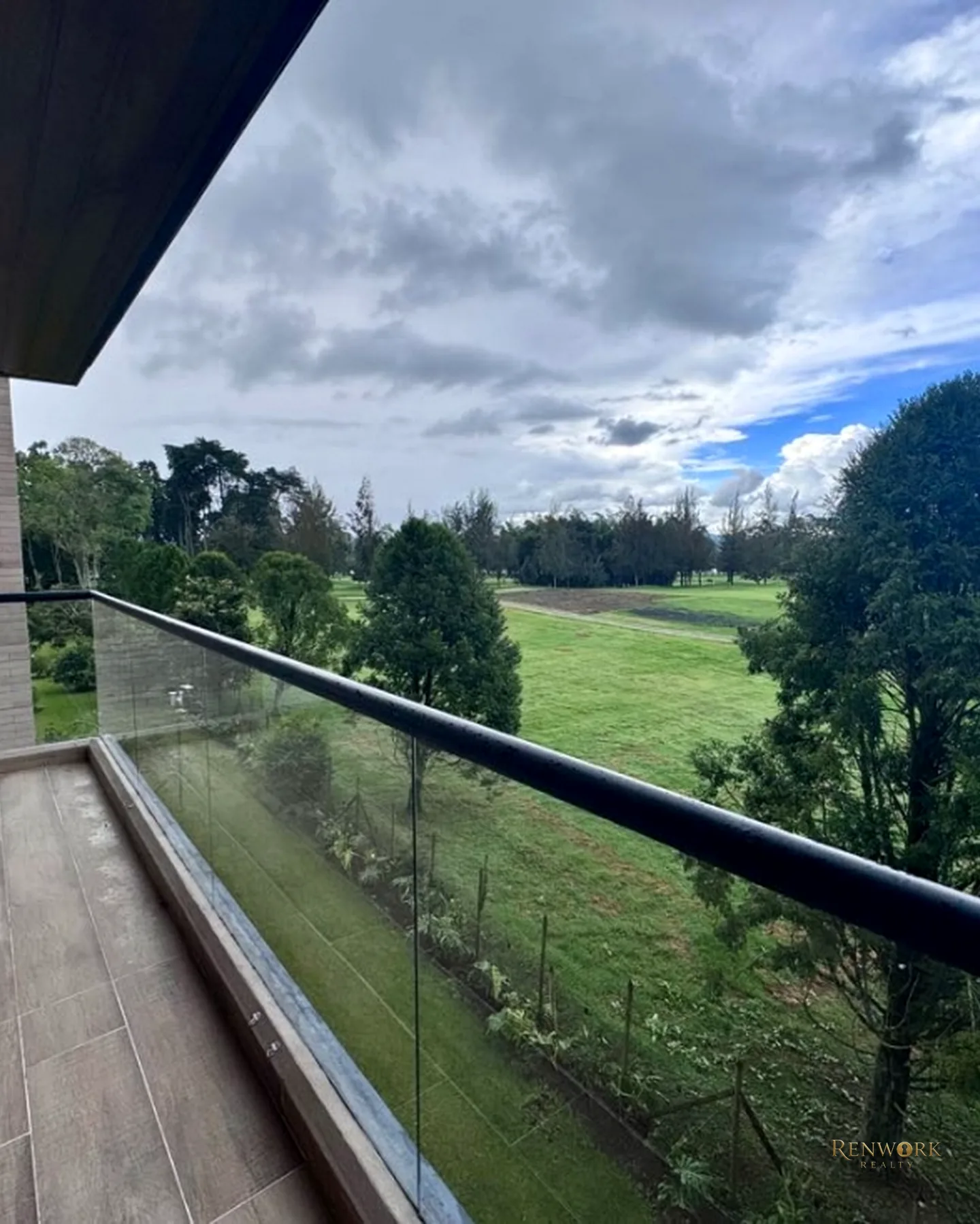 VENDO VERDI LLANOGRANDE MIRANDO AL CAMPO DE GOLF CLUB · foto 18